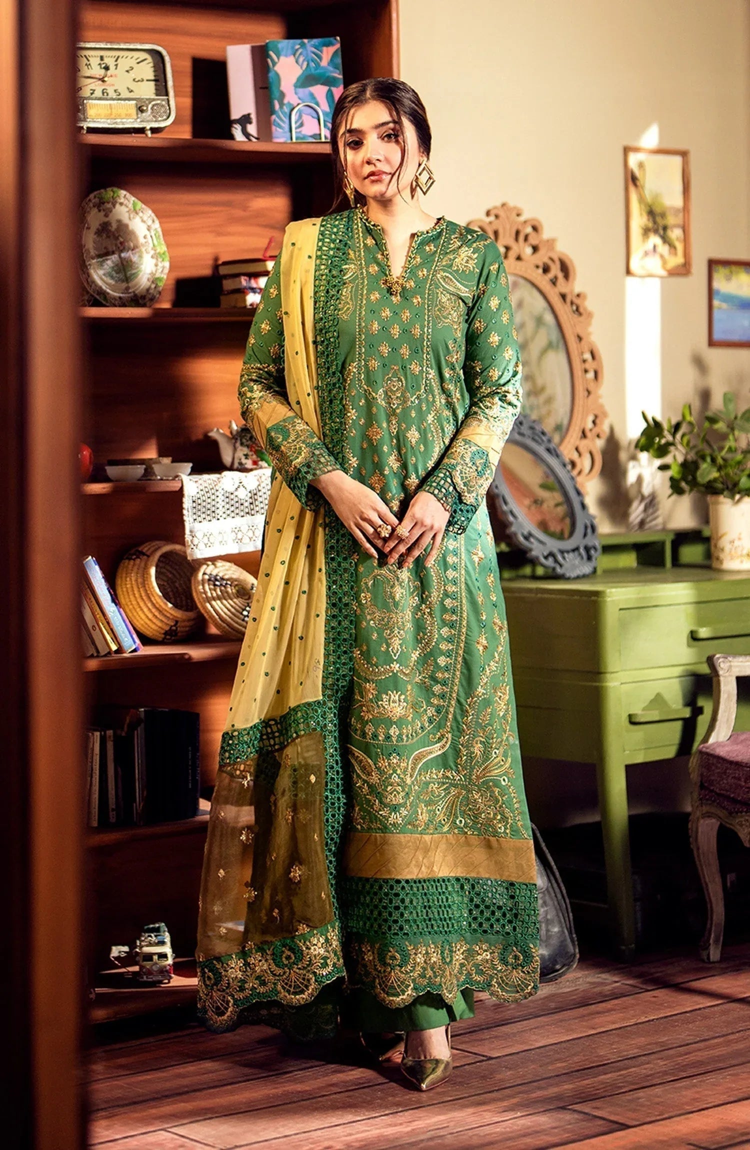 Maryum N Maria | Luxury Lawn 24 | Dure - Aqsa Fabrics