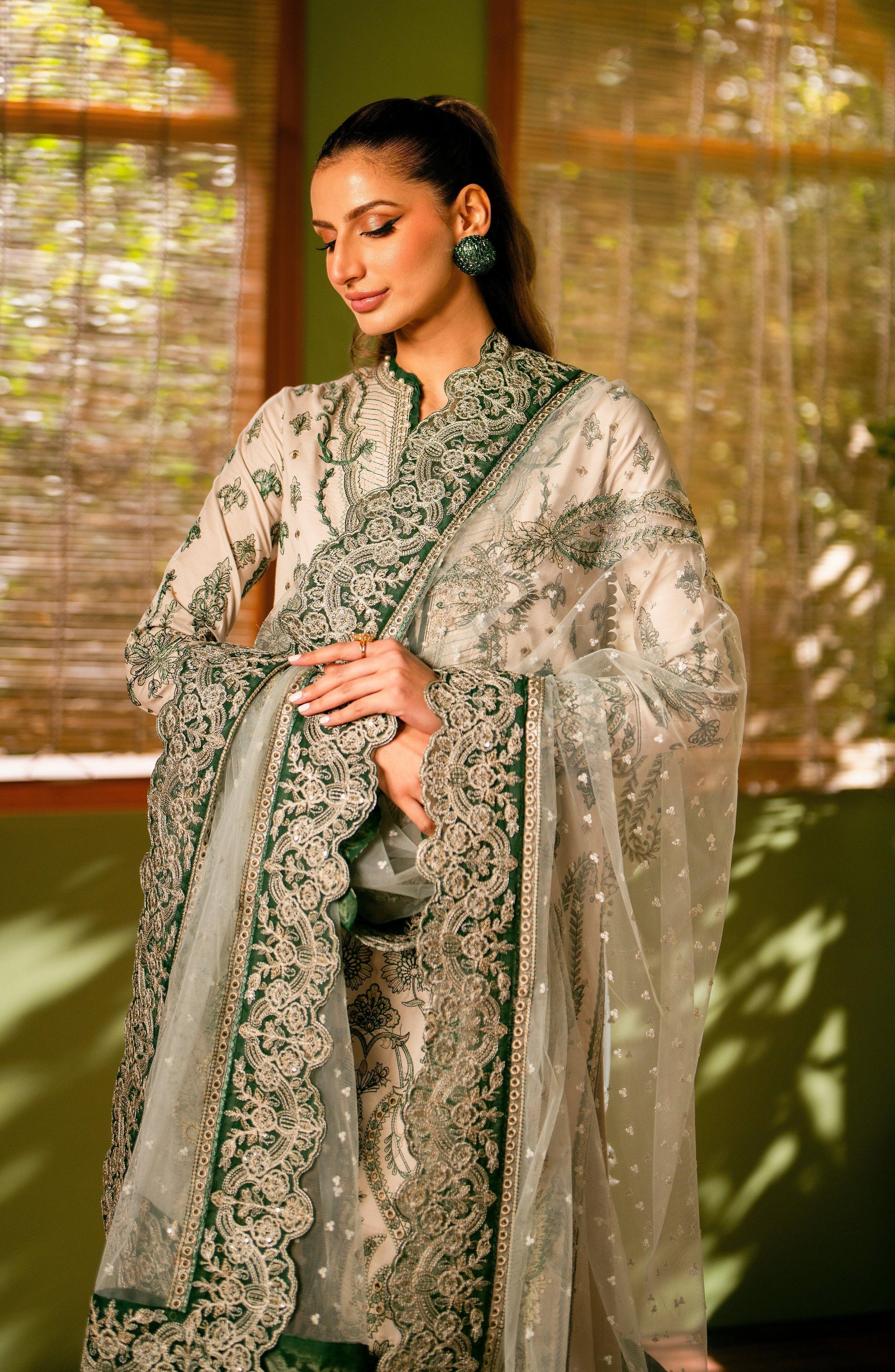 Maryum N Maria | Luxury Lawn 24 | Nubia - Aqsa Fabrics