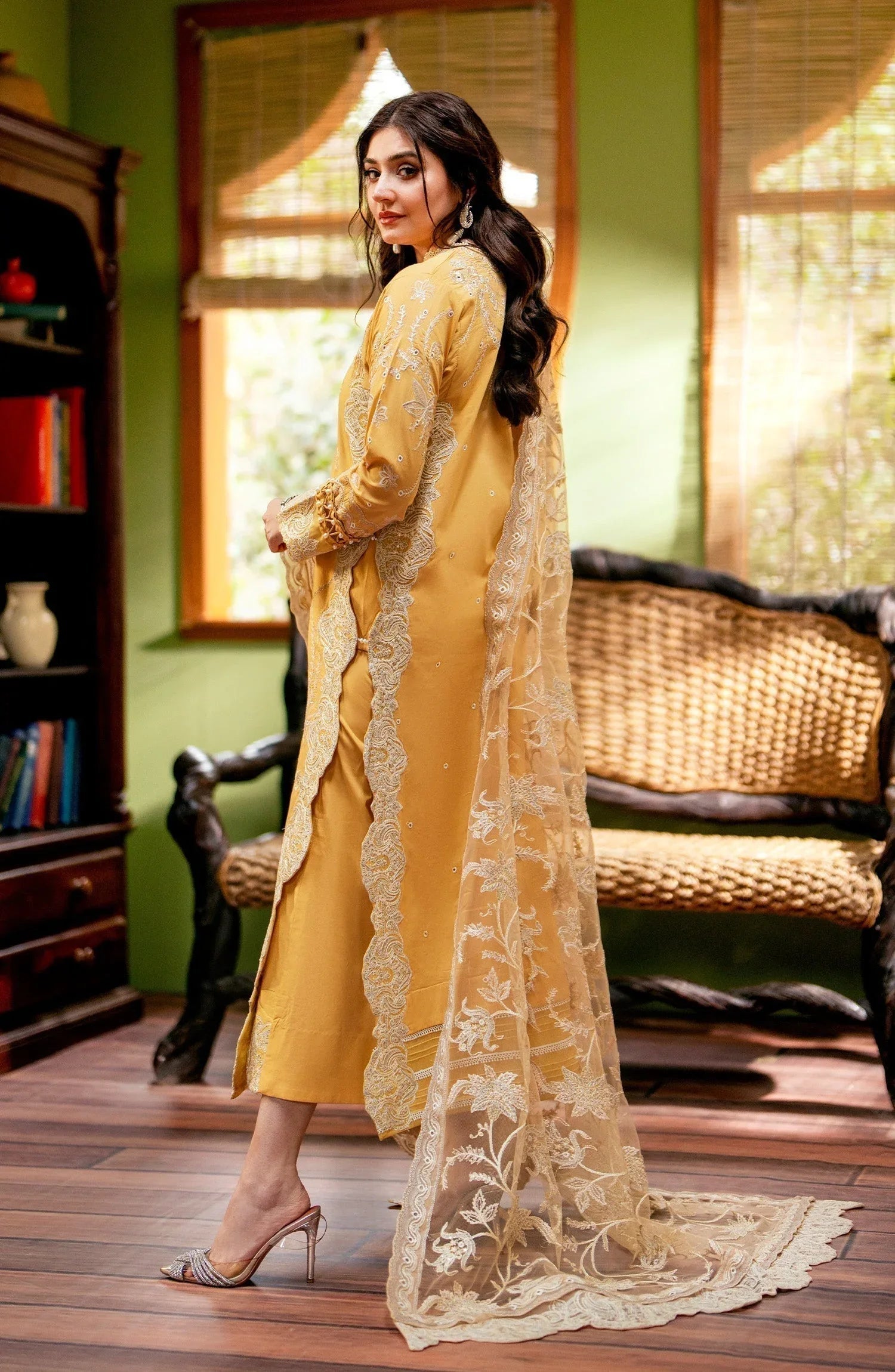 Maryum N Maria | Luxury Lawn 24 | Lamya - Aqsa Fabrics