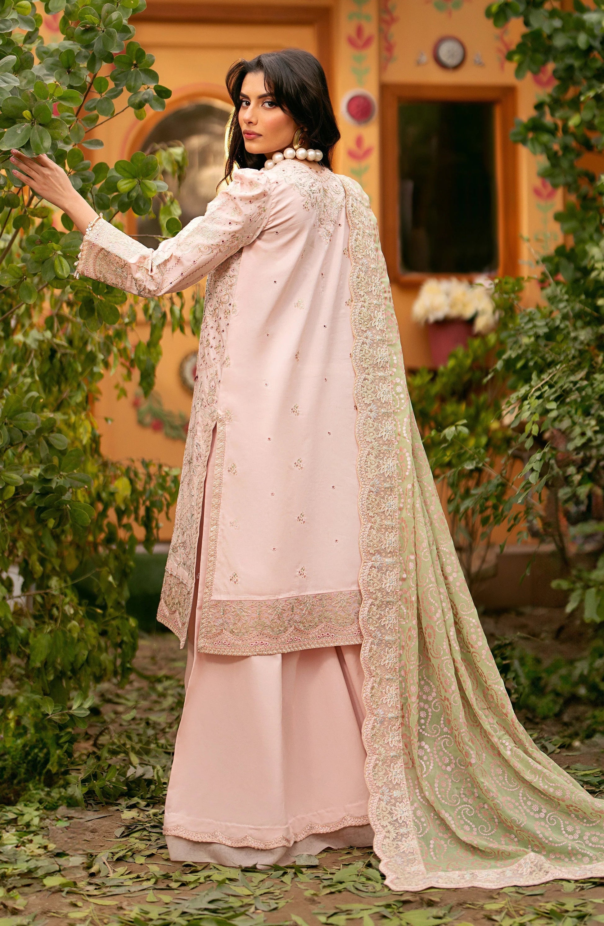 Maryum N Maria | Luxury Lawn 24 | Bennu - Aqsa Fabrics