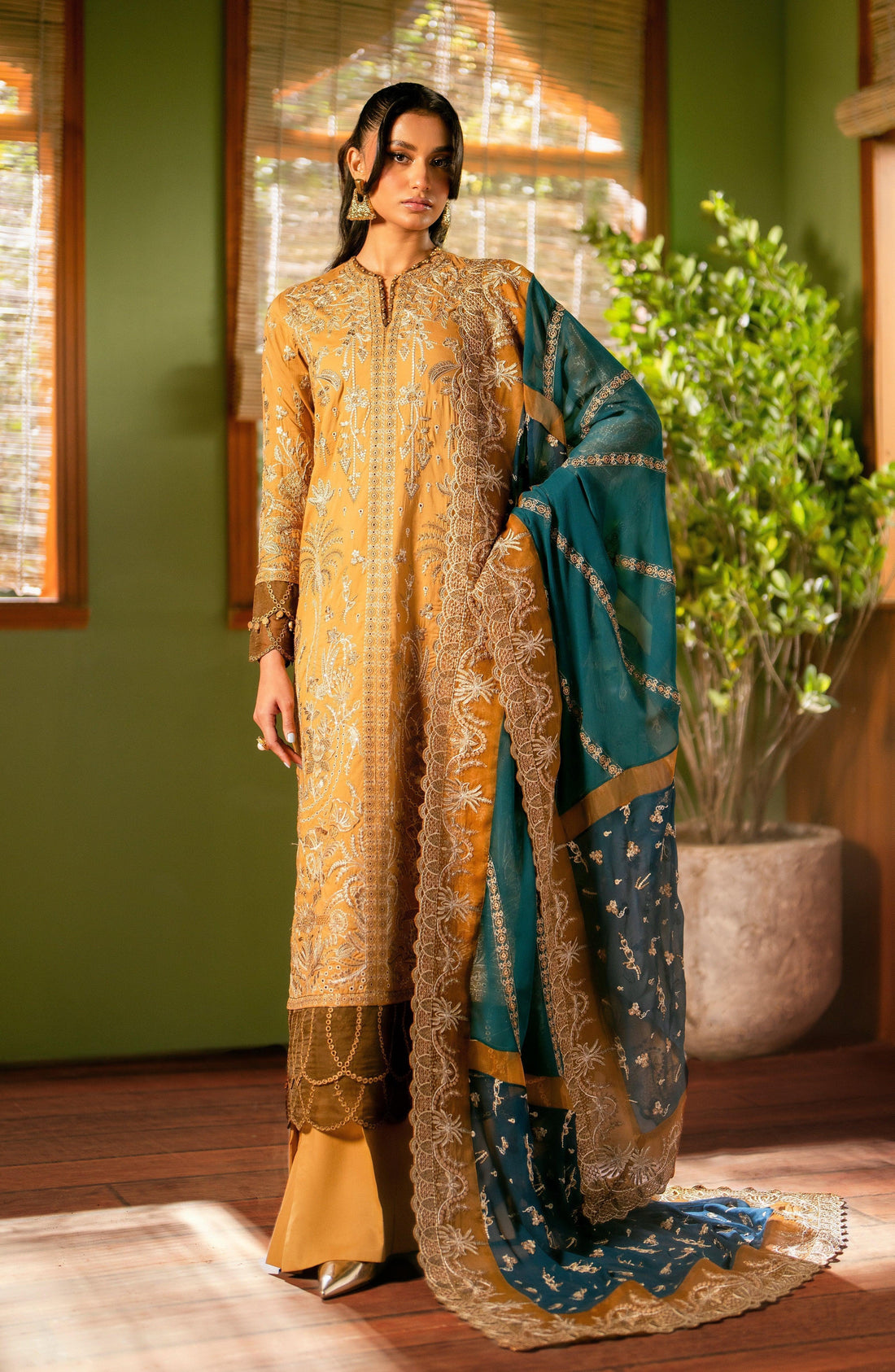 Maryum N Maria | Luxury Lawn 24 | Heba - Aqsa Fabrics