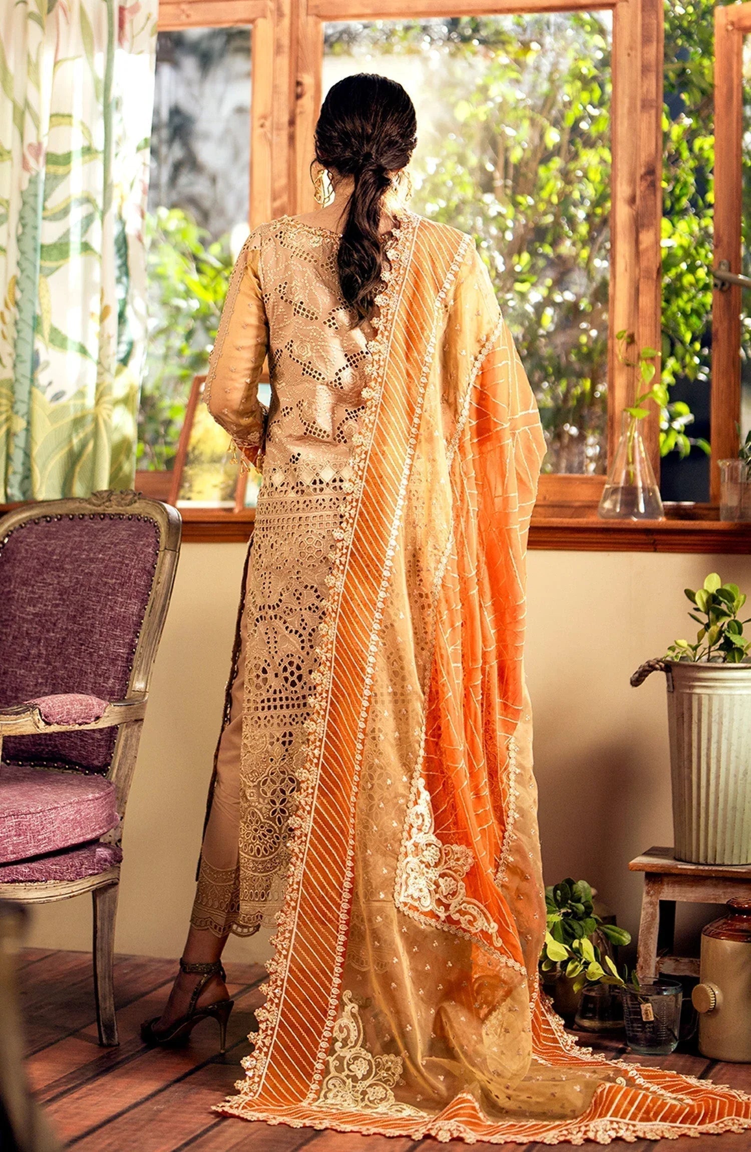 Maryum N Maria | Luxury Lawn 24 | Nora - Aqsa Fabrics