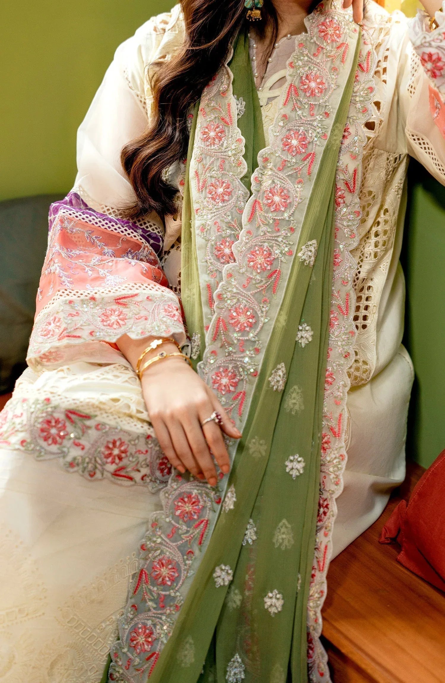 Maryum N Maria | Luxury Lawn 24 | Dina - Aqsa Fabrics