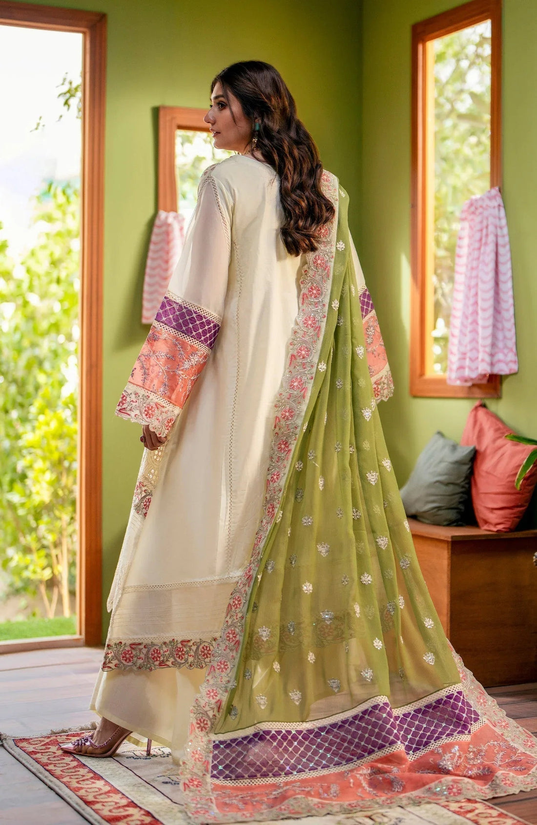 Maryum N Maria | Luxury Lawn 24 | Dina - Aqsa Fabrics