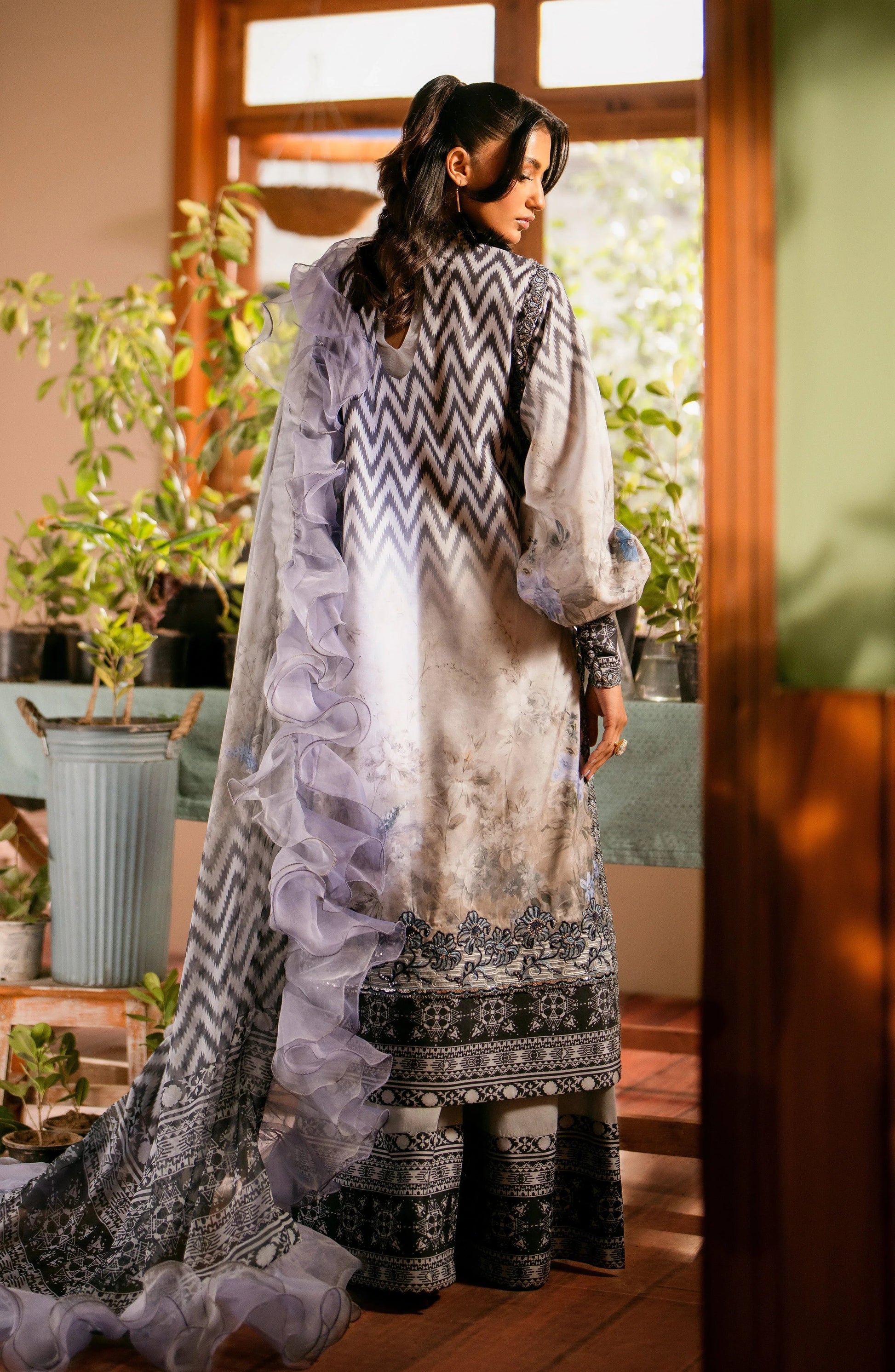 Maryum N Maria | Luxury Lawn 24 | Sara - Aqsa Fabrics