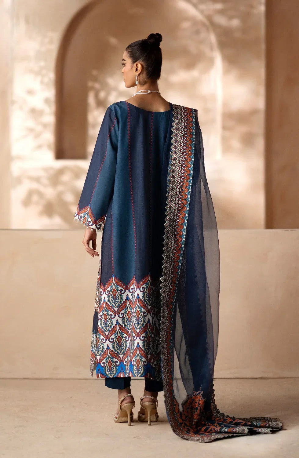 Maryum N Maria | Zeil Winter | CHARVI - MS40098 - Aqsa Fabrics