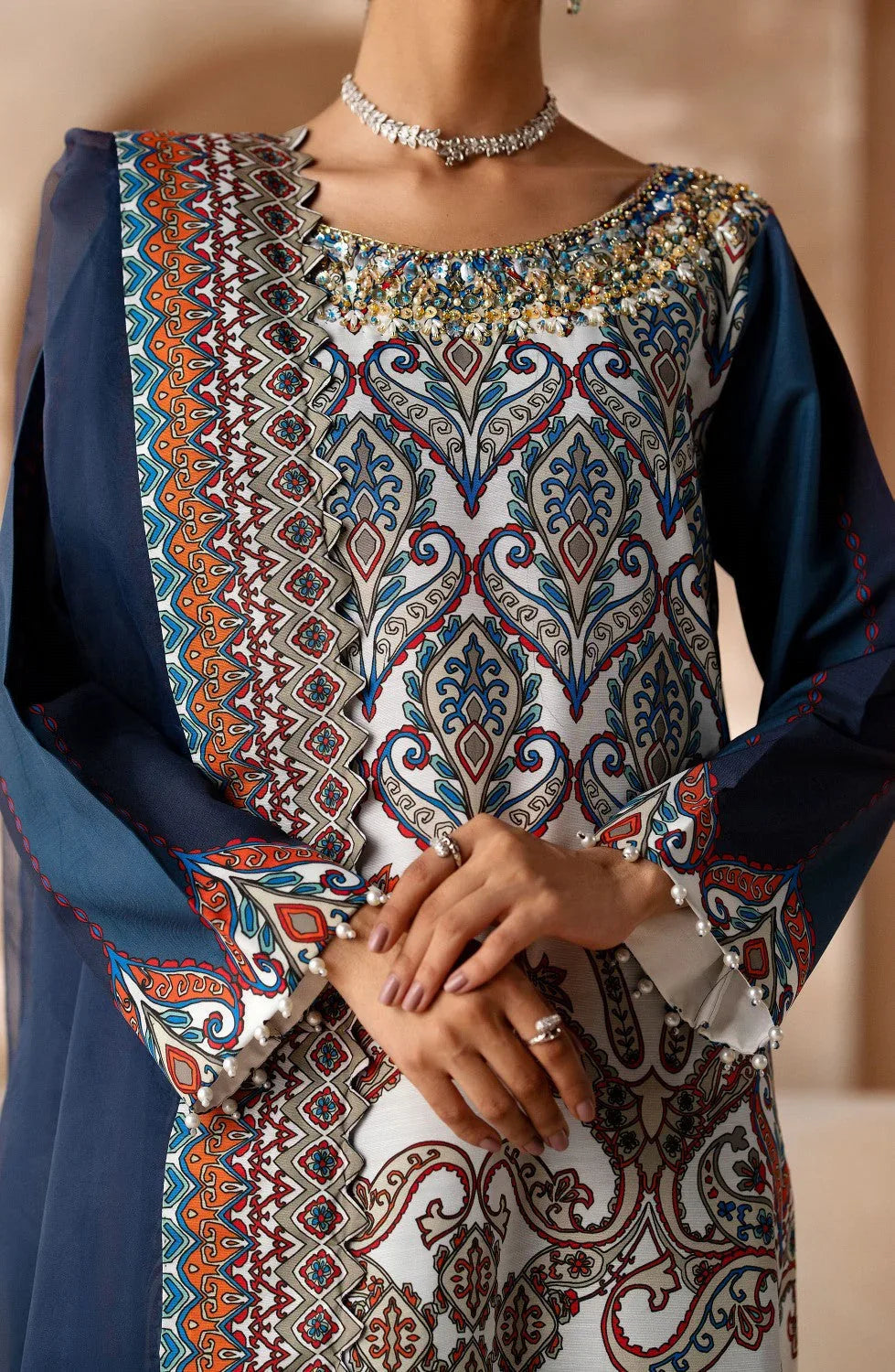 Maryum N Maria | Zeil Winter | CHARVI - MS40098 - Aqsa Fabrics