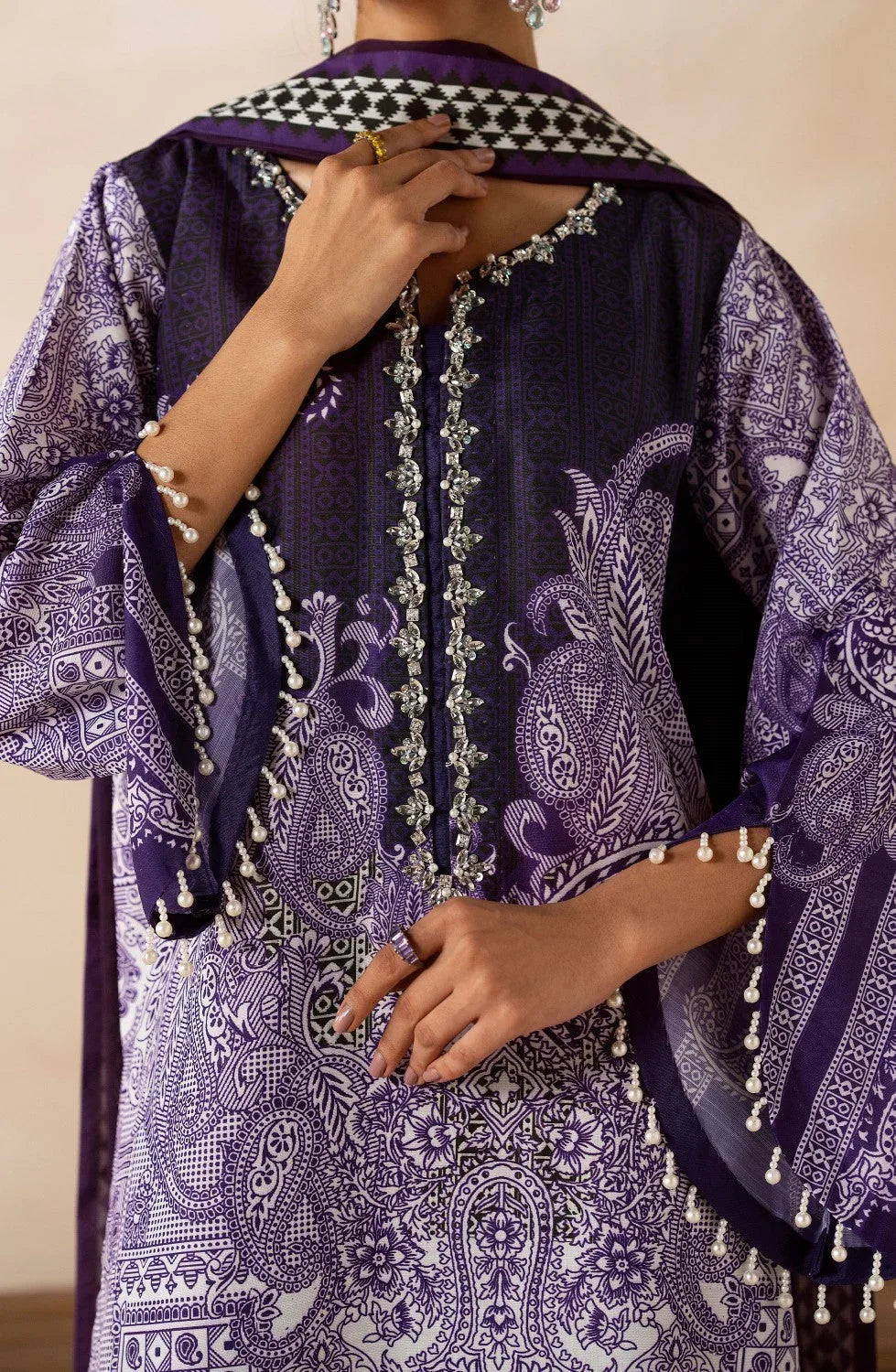 Maryum N Maria | Zeil Winter | ISHIKA - MS40100 - Aqsa Fabrics