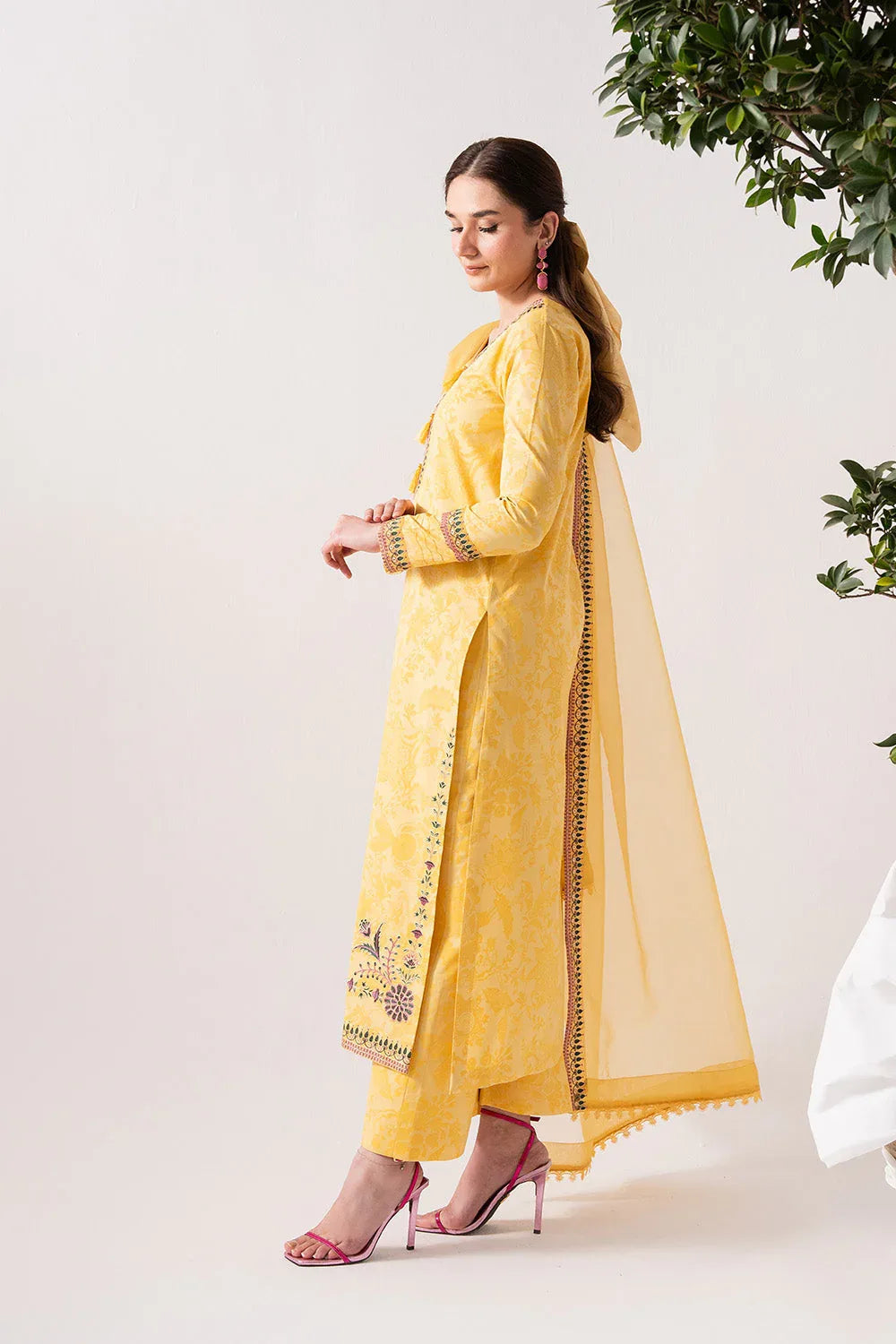 Maryum N Maria | Zuhur 25 | AMAIRS - Aqsa Fabrics