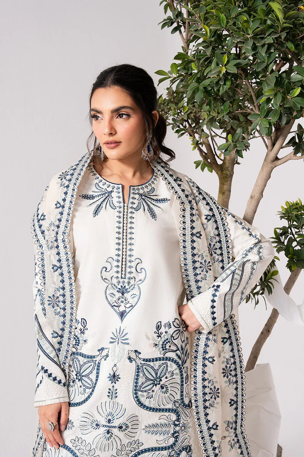 Maryum N Maria | Zuhur 25 | AUBREY - Aqsa Fabrics