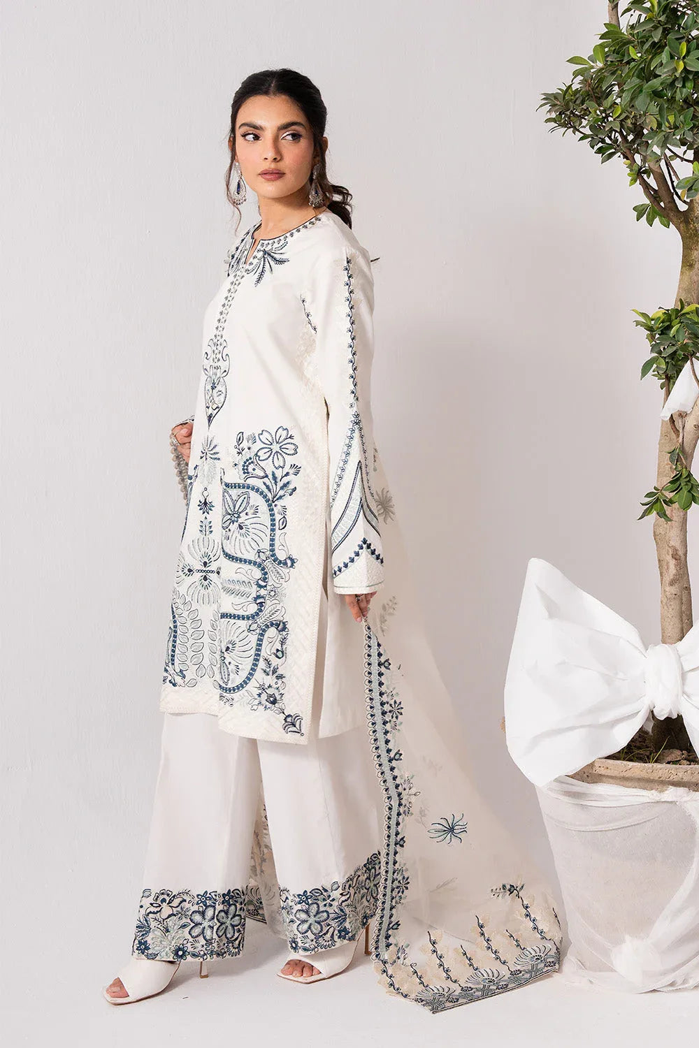 Maryum N Maria | Zuhur 25 | AUBREY - Aqsa Fabrics