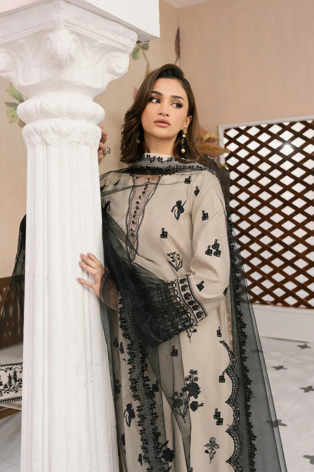Maryum N Maria | Eid Luxury Lawn 25 | ATEFEH - MS50157 - Aqsa Fabrics