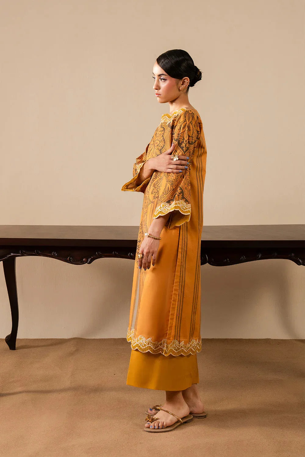 Maryum N Maria | Floren Lawn | IRIS - Aqsa Fabrics