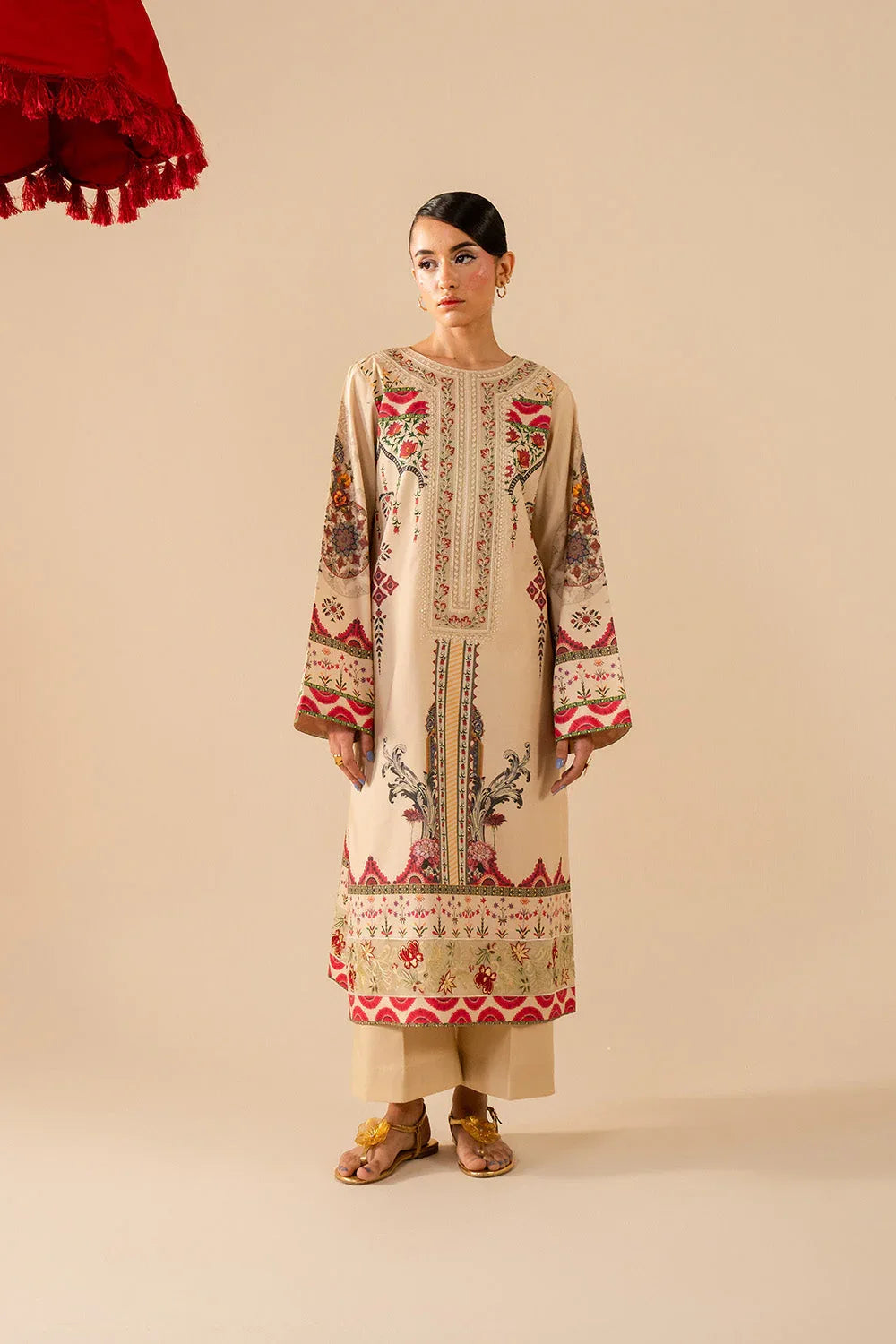 Maryum N Maria | Floren Lawn | EMILIA - Aqsa Fabrics