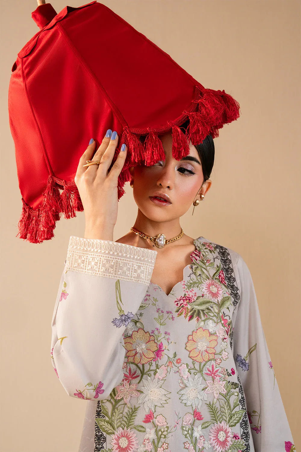 Maryum N Maria | Floren Lawn |   DAISY - Aqsa Fabrics