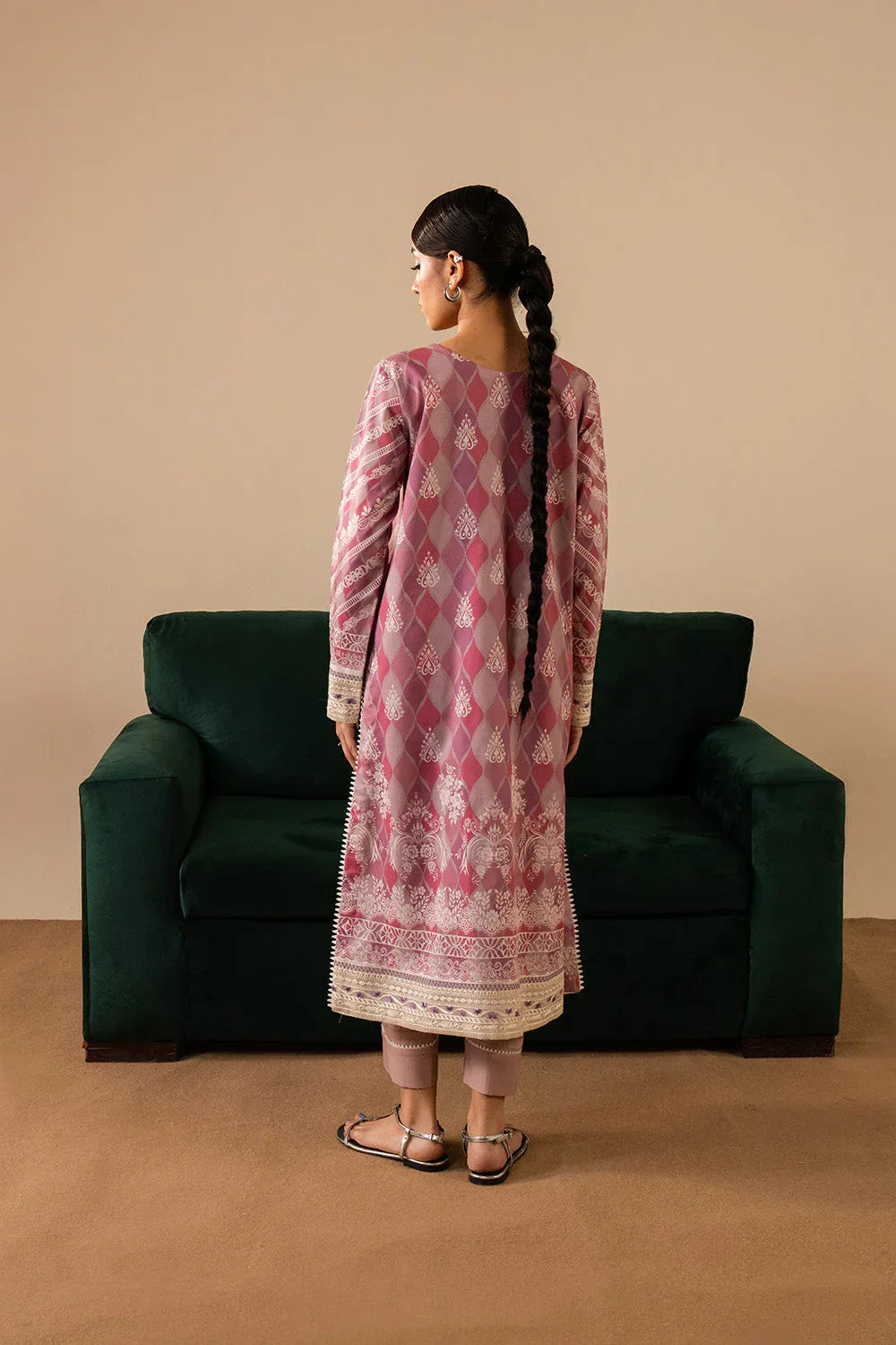 Maryum N Maria | Floren Lawn |  LUNA - Aqsa Fabrics