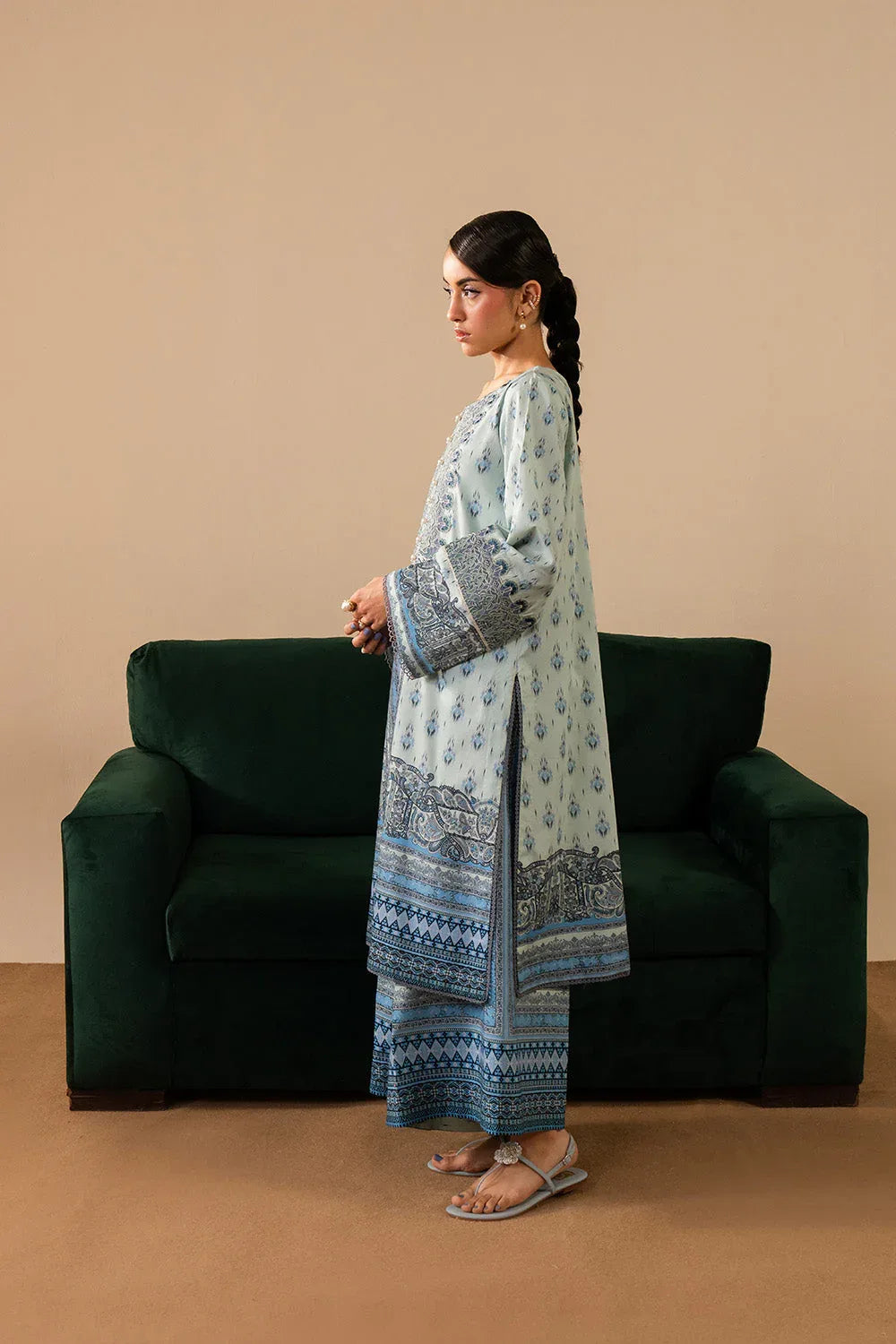 Maryum N Maria | Floren Lawn | ALORA - Aqsa Fabrics