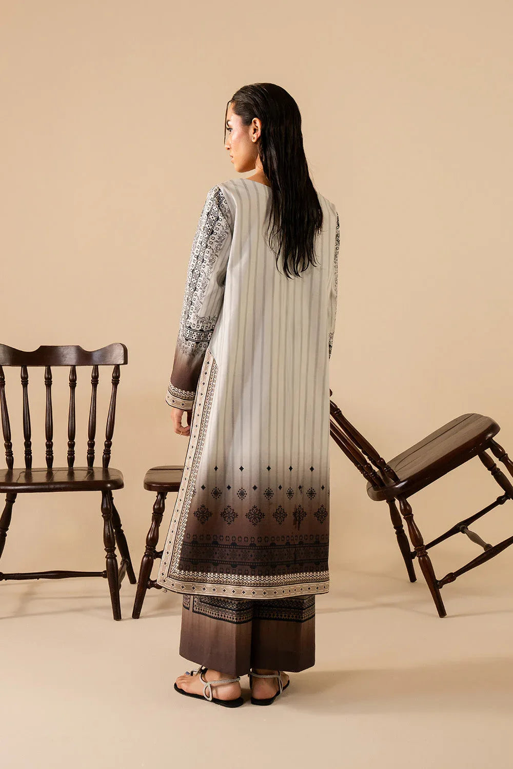 Maryum N Maria | Floren Lawn | CELIA - Aqsa Fabrics
