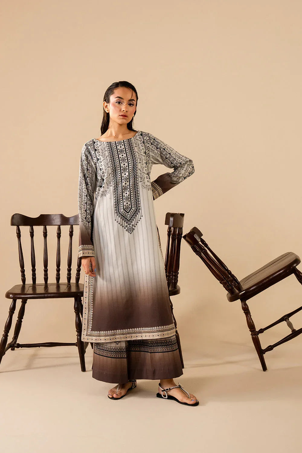 Maryum N Maria | Floren Lawn | CELIA - Aqsa Fabrics