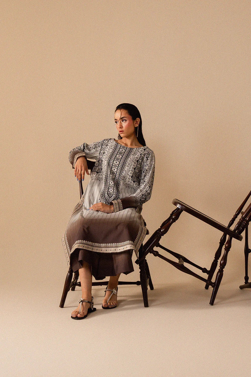 Maryum N Maria | Floren Lawn | CELIA - Aqsa Fabrics