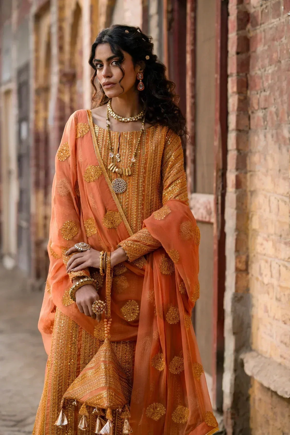 Erum Khan | Mannat Formals | Shamma - Aqsa Fabrics