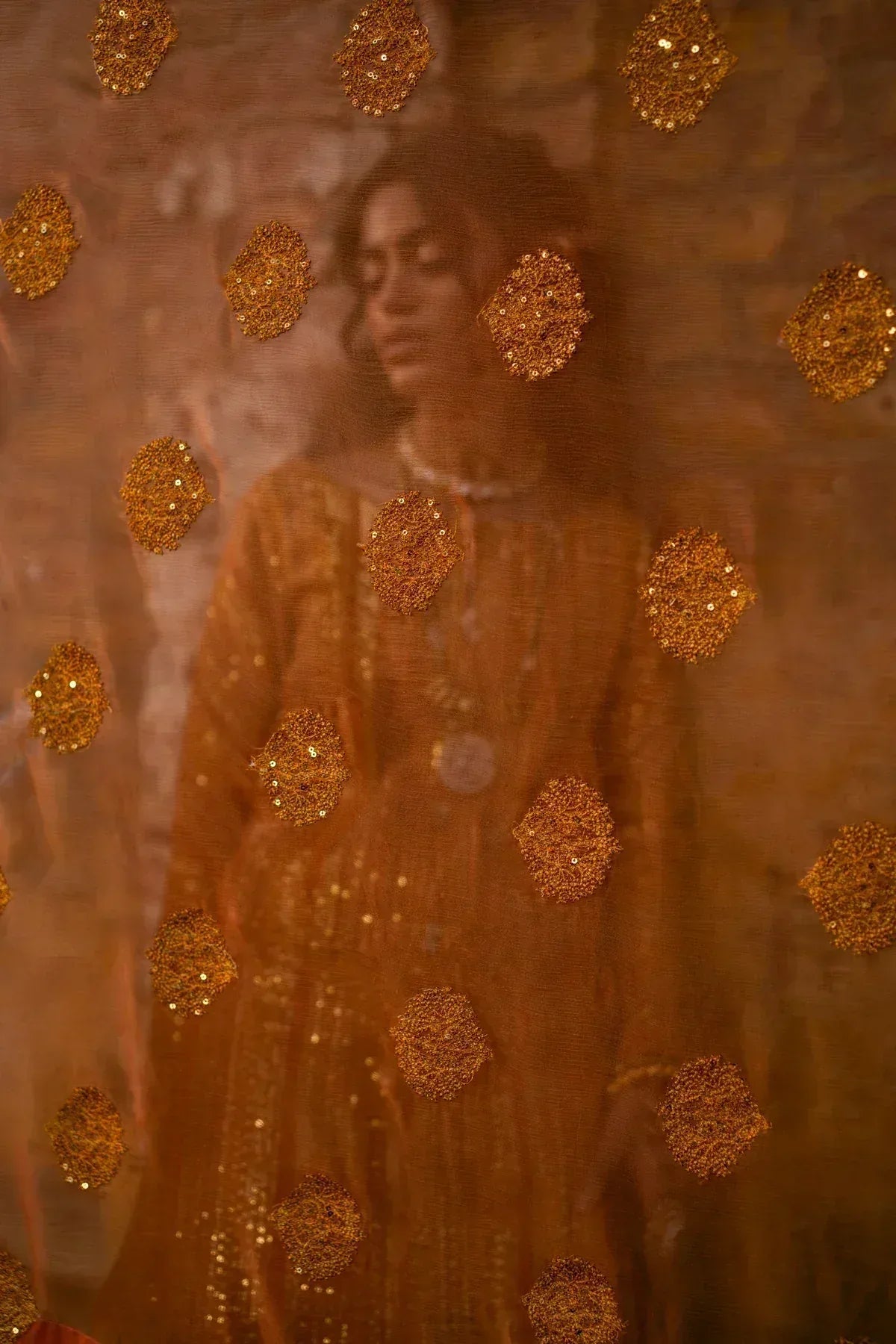 Erum Khan | Mannat Formals | Shamma - Aqsa Fabrics