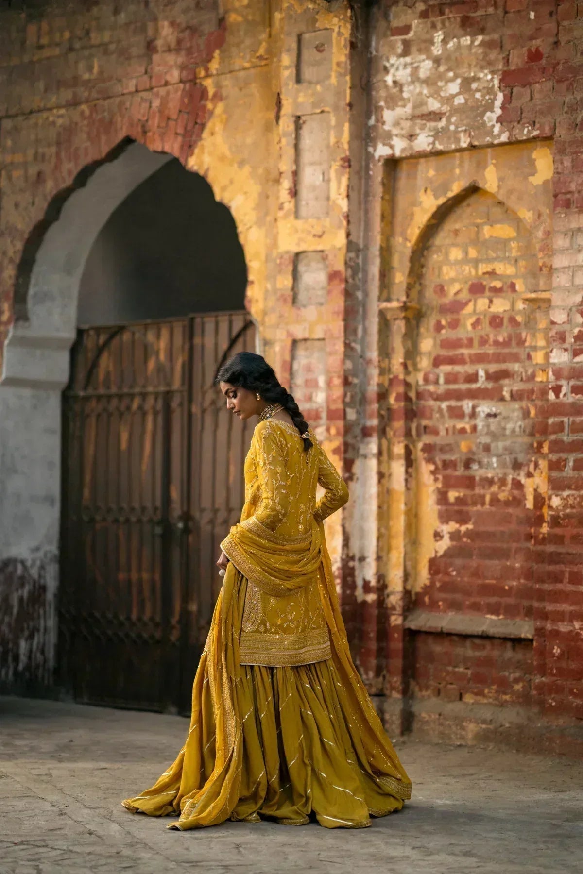 Erum Khan | Mannat Formals | Aatish - Aqsa Fabrics