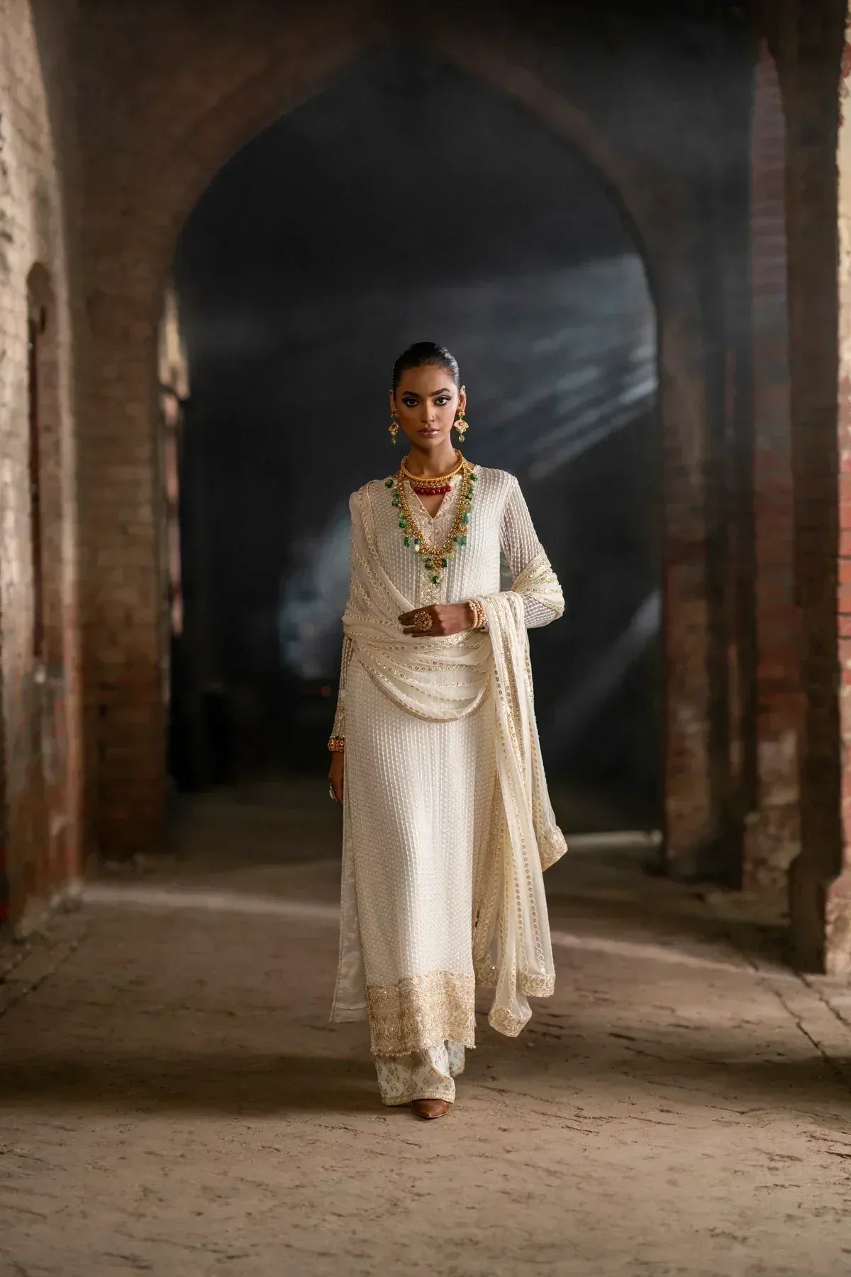 Erum Khan | Mannat Formals | Tabeer - Aqsa Fabrics