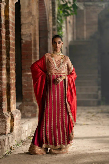 Erum Khan | Mannat Formals | Sohni - Aqsa Fabrics
