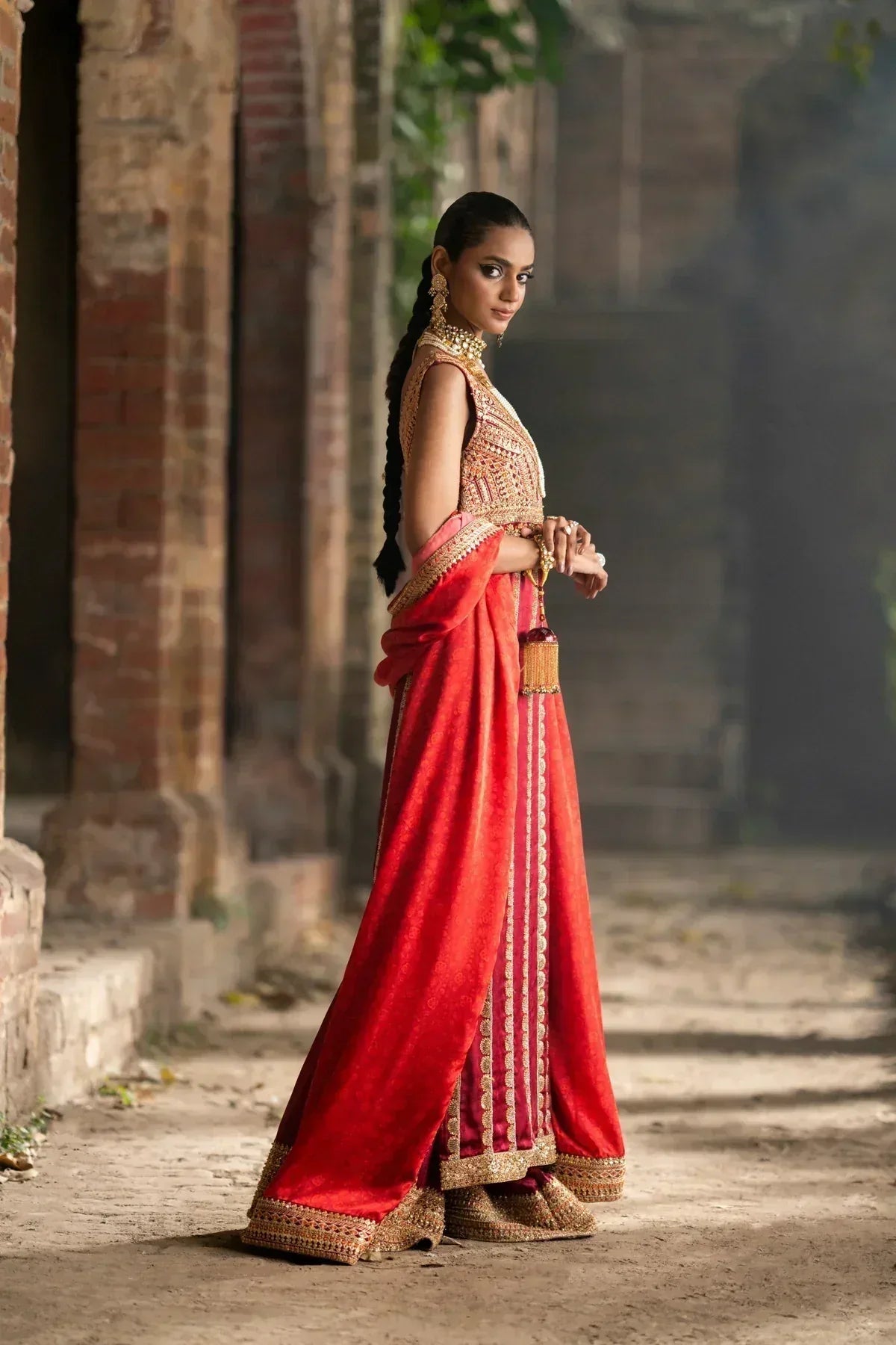 Erum Khan | Mannat Formals | Sohni - Aqsa Fabrics