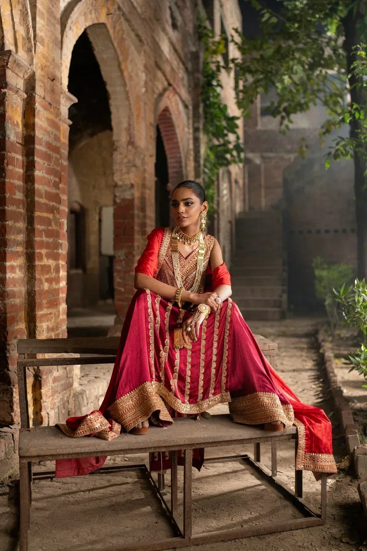 Erum Khan | Mannat Formals | Sohni - Aqsa Fabrics