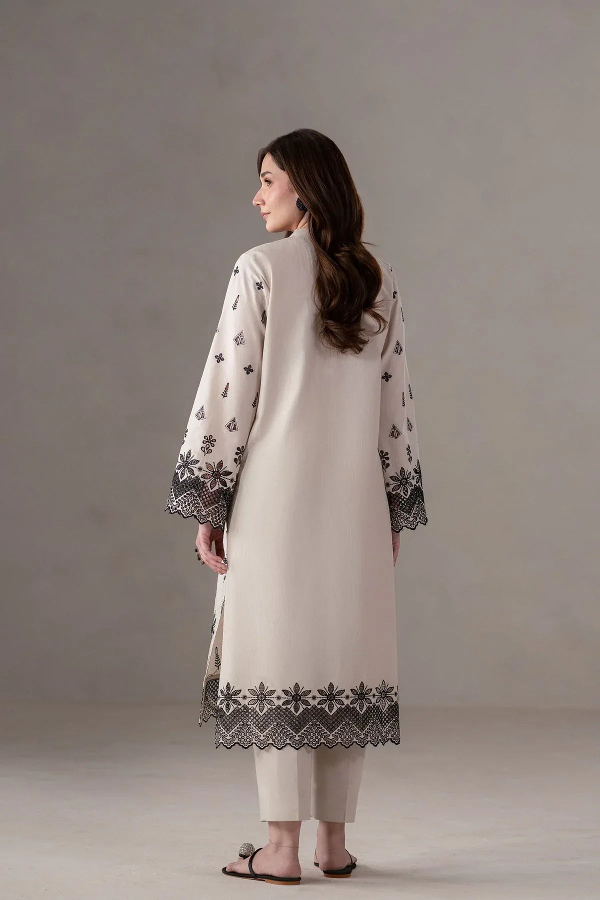 Akbar Aslam | Pret Lawn | Slate - Aqsa Fabrics