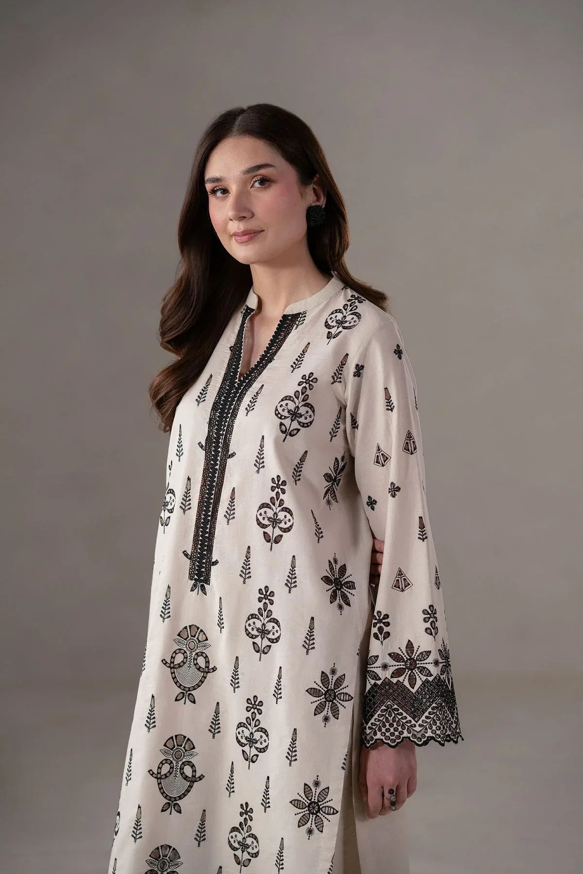 Akbar Aslam | Pret Lawn | Slate - Aqsa Fabrics