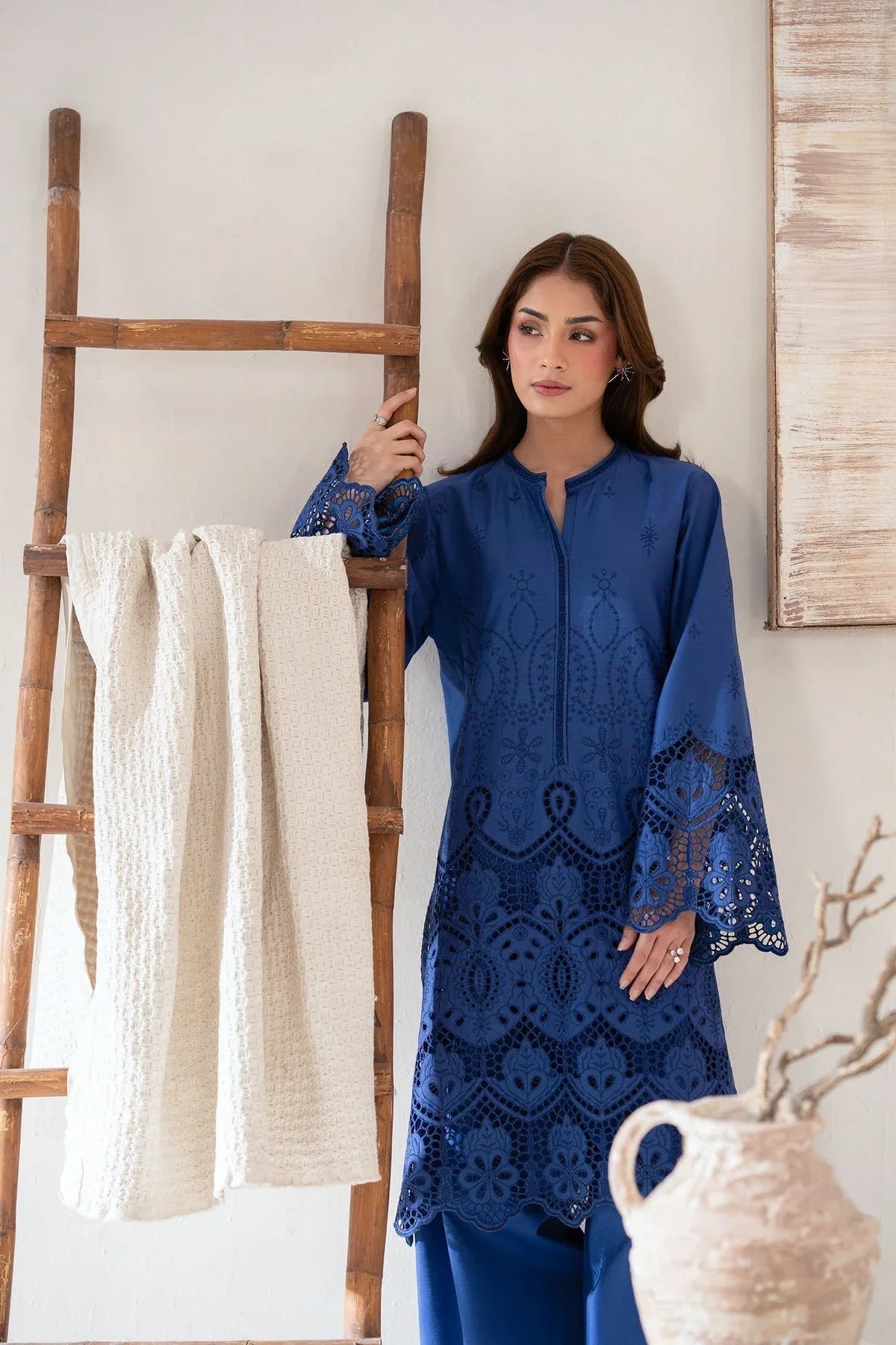 Akbar Aslam | Pret Lawn | Vanta - Aqsa Fabrics