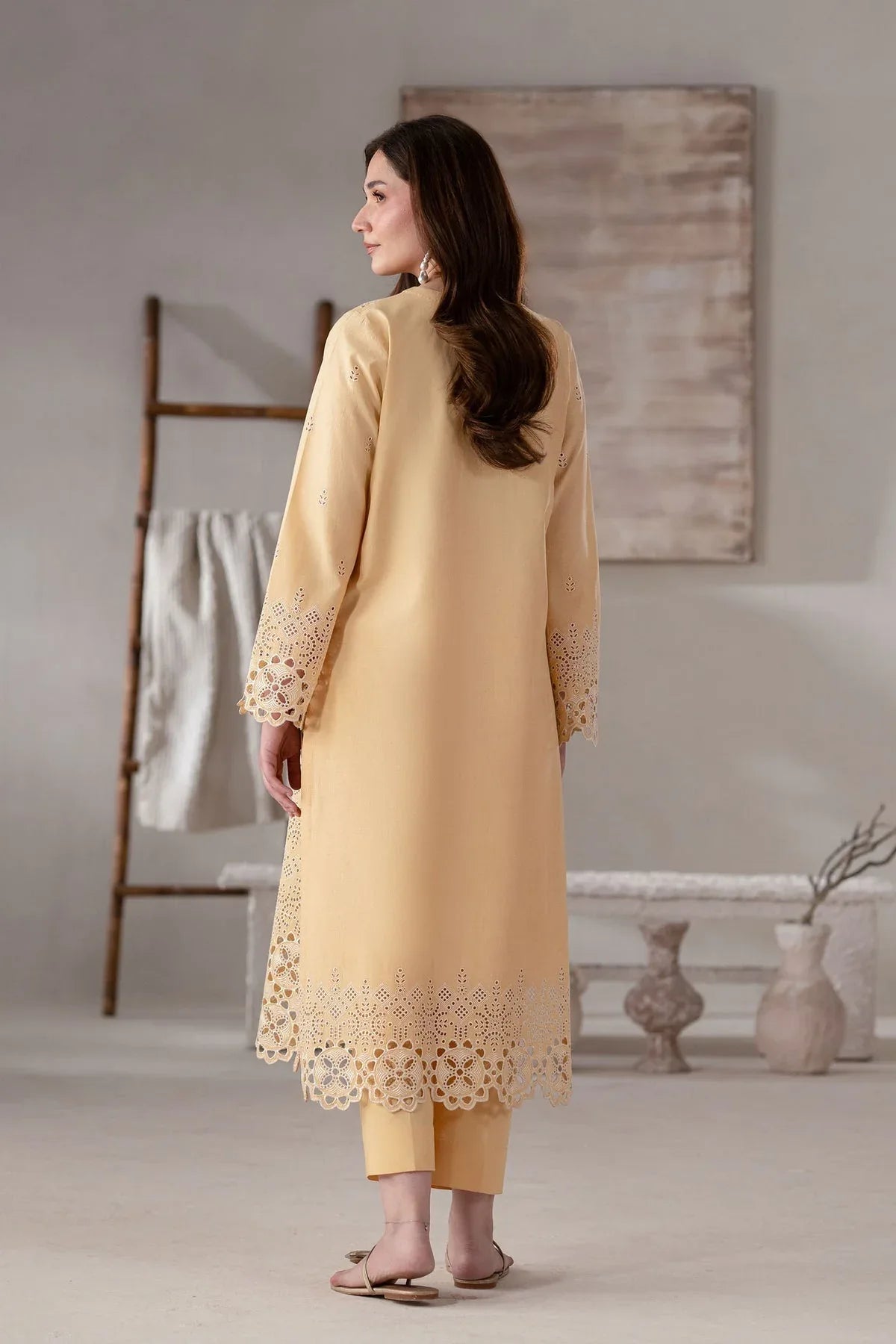 Akbar Aslam | Pret Lawn | Olen - Aqsa Fabrics
