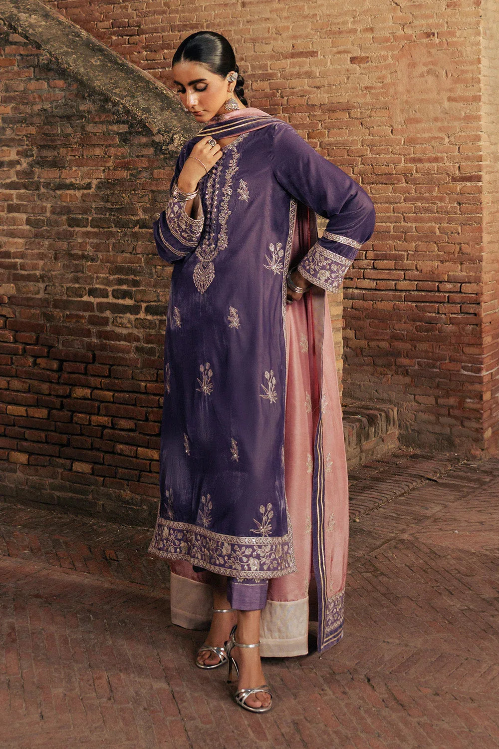 Maryum N Maria | Gulshan e Makhmal | MAËLLE - MSS5606 - Aqsa Fabrics