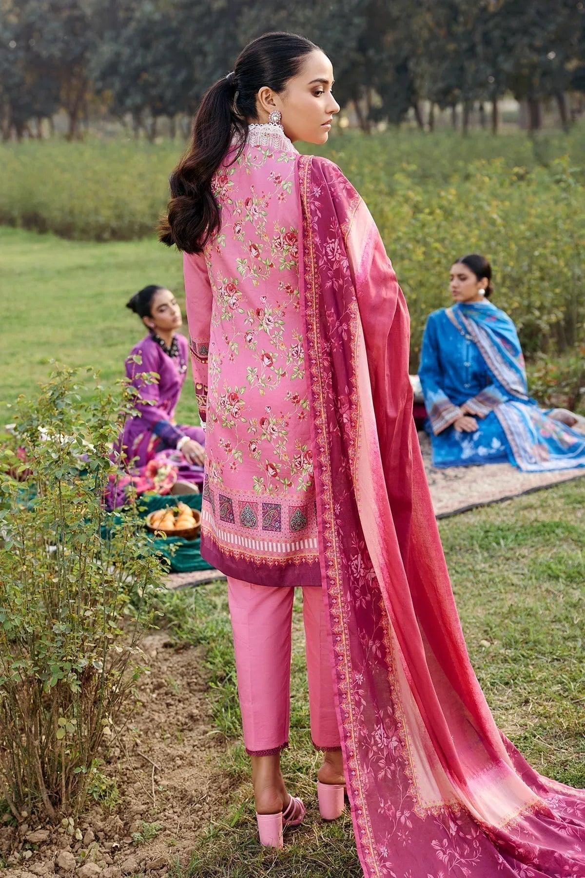 Motifz | Umang Lawn | 3552-BEYZA - Aqsa Fabrics
