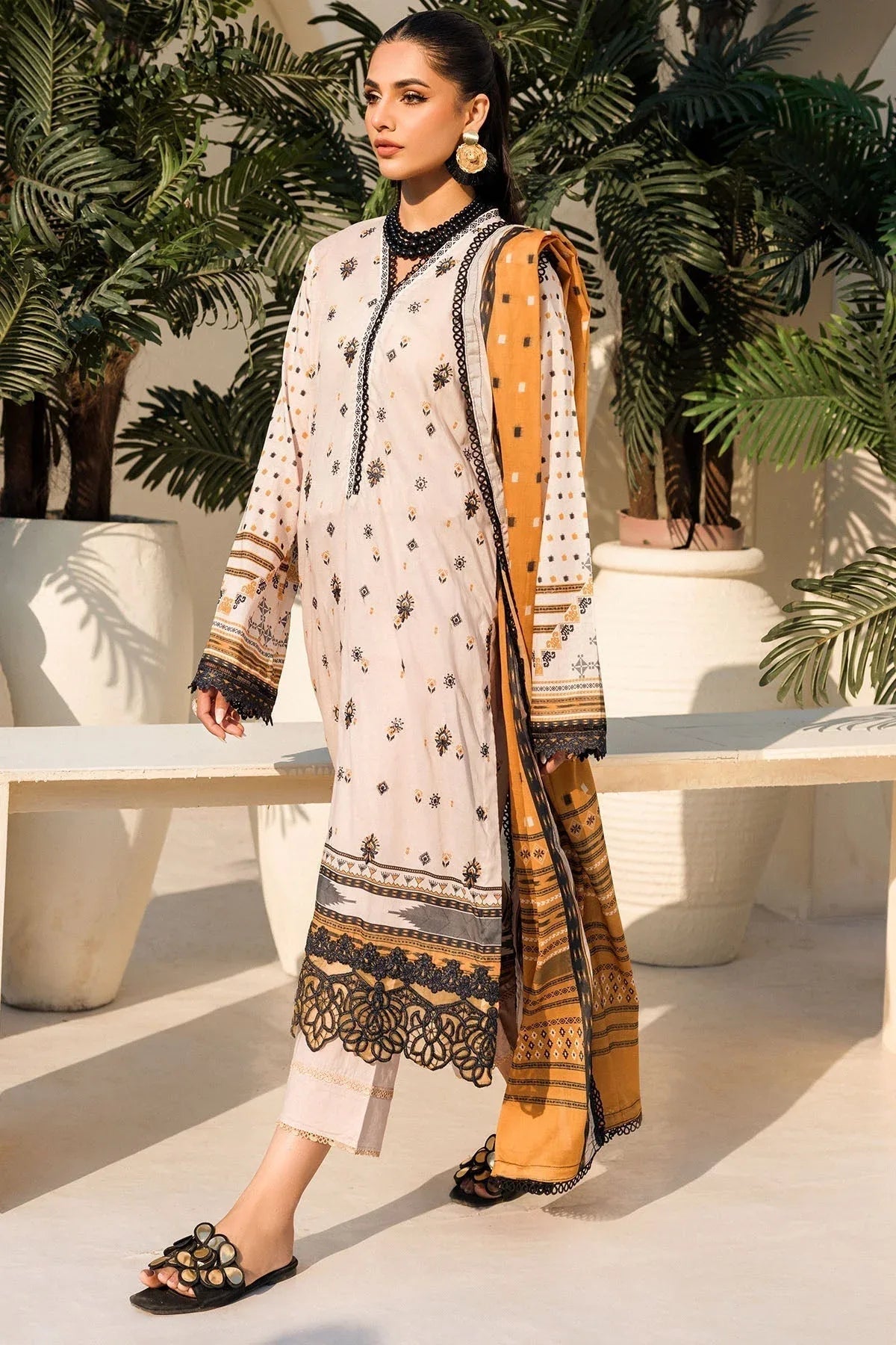 Motifz | Umang Lawn | 4632-PURVAI - Aqsa Fabrics
