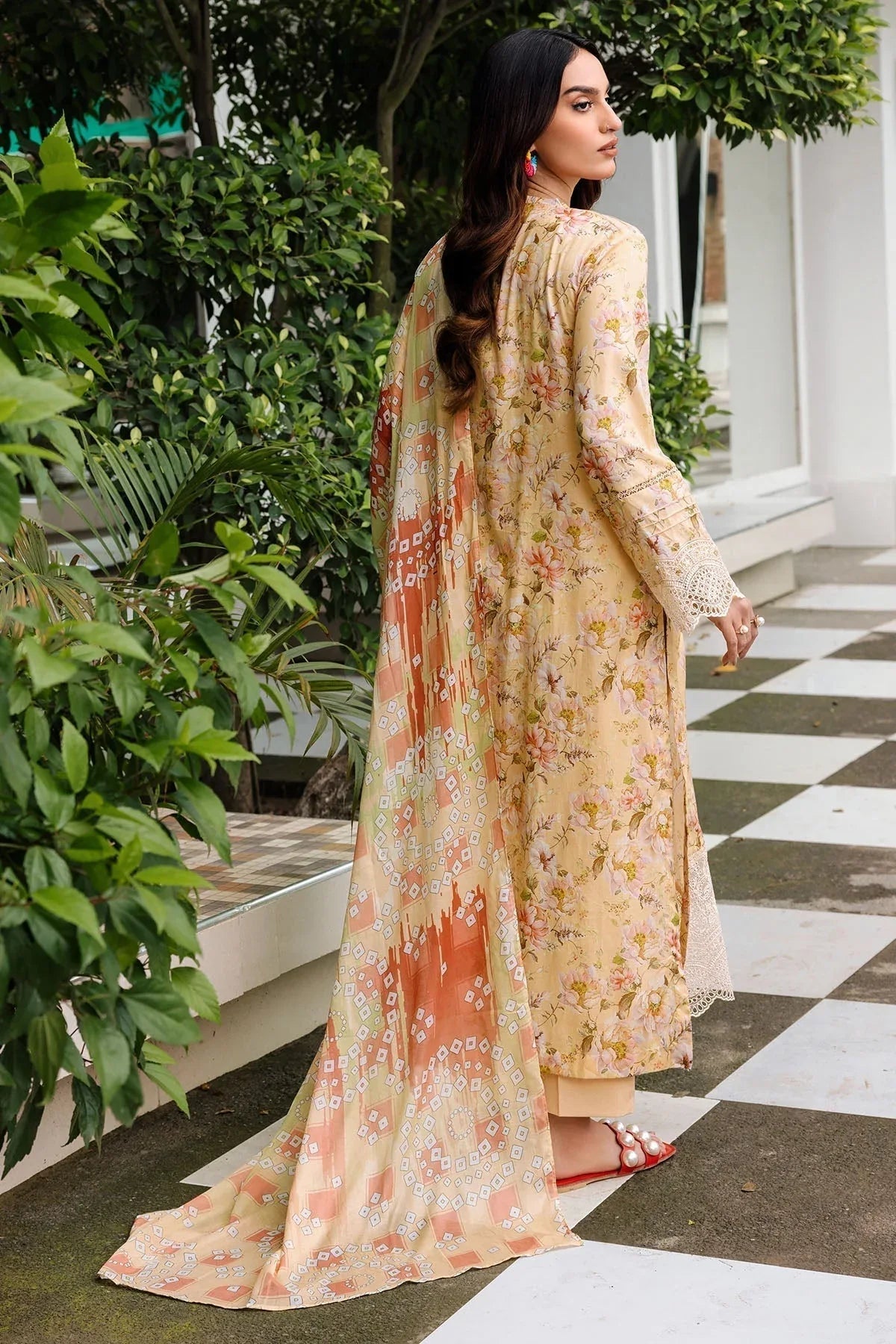 Motifz | Umang Lawn | 4890-UMAIMA - Aqsa Fabrics