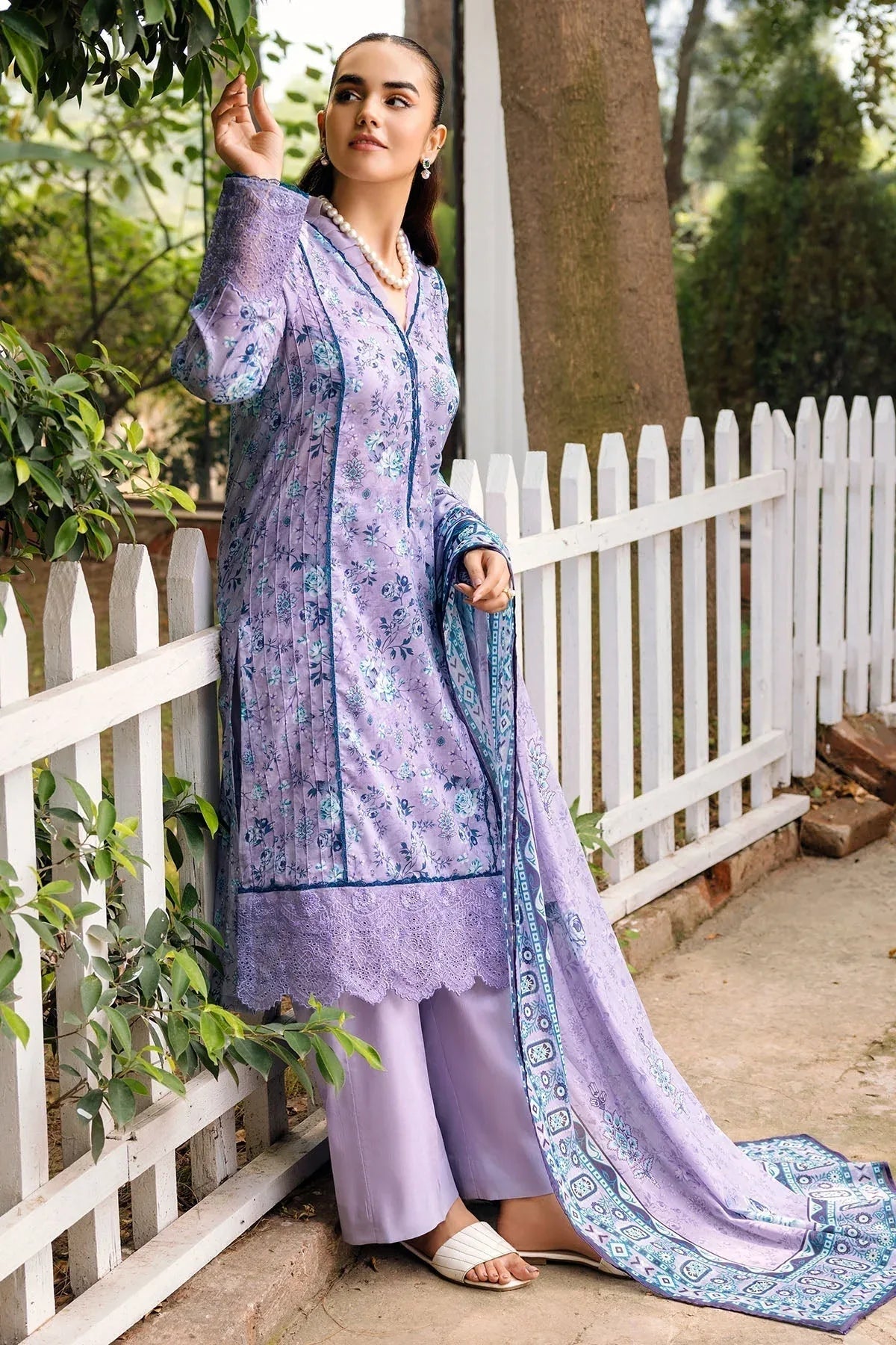 Motifz | Umang Lawn | 4897-ARISHA - Aqsa Fabrics