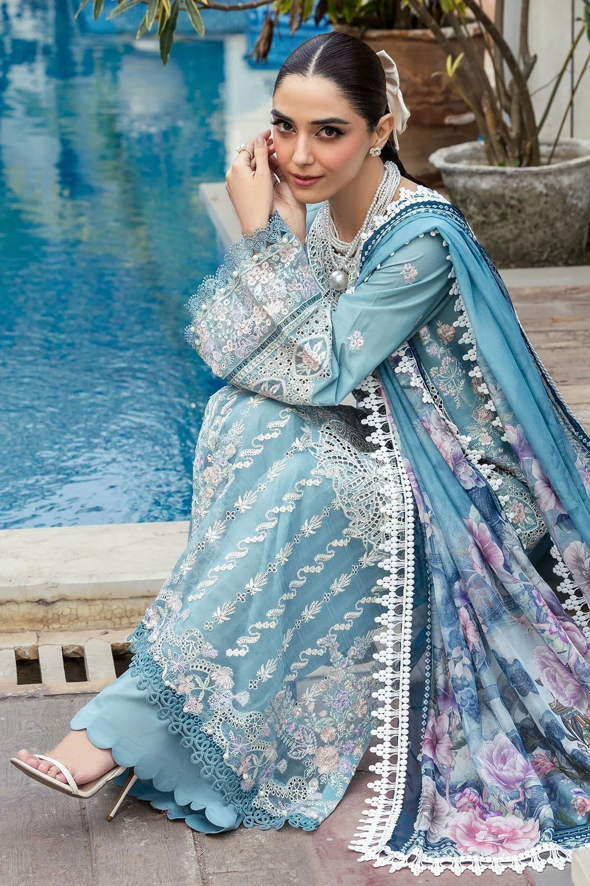 Motifz | Premium Lawn 25 | 5301-ELAYNE - Aqsa Fabrics