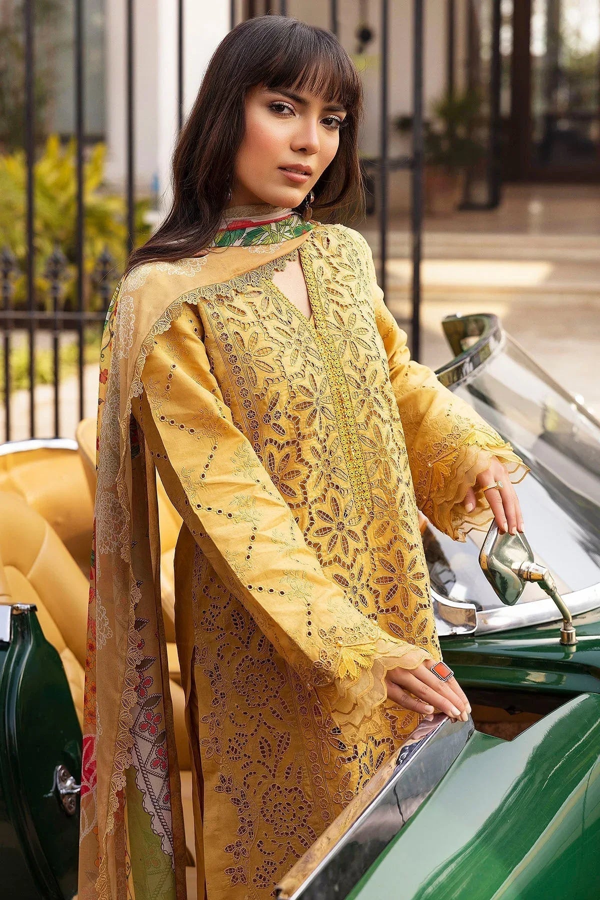 Motifz | Premium Lawn 25 | 5323-GENEVA - Aqsa Fabrics