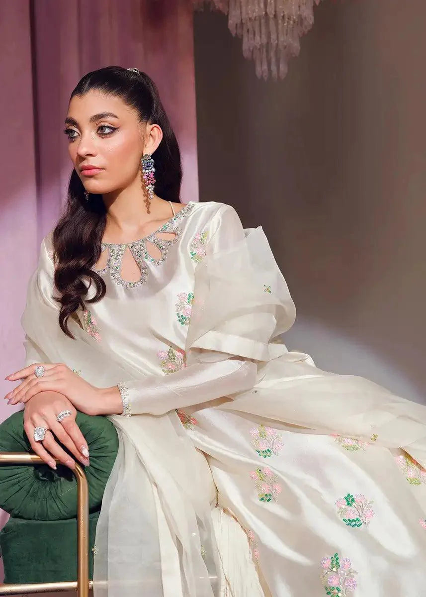 Mahum Asad | Forever and Ever Formals | Goddess - Aqsa Fabrics