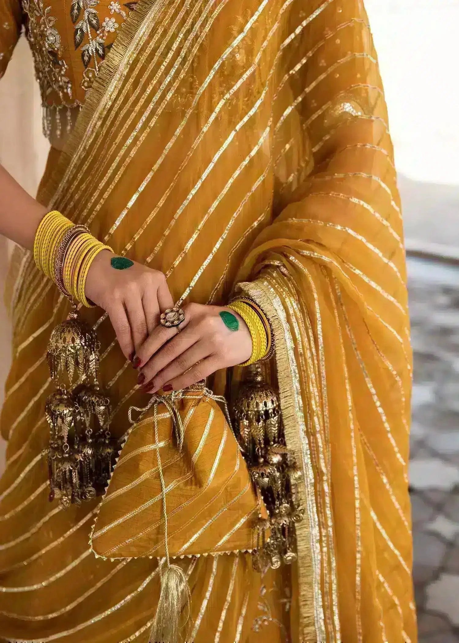 Mahum Asad | Gul Posh Luxury Formals 23 | Nazneen - Aqsa Fabrics