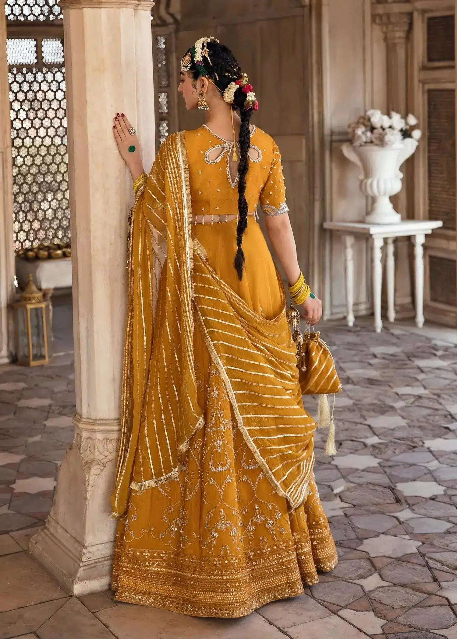 Mahum Asad | Gul Posh Luxury Formals 23 | Nazneen - Aqsa Fabrics