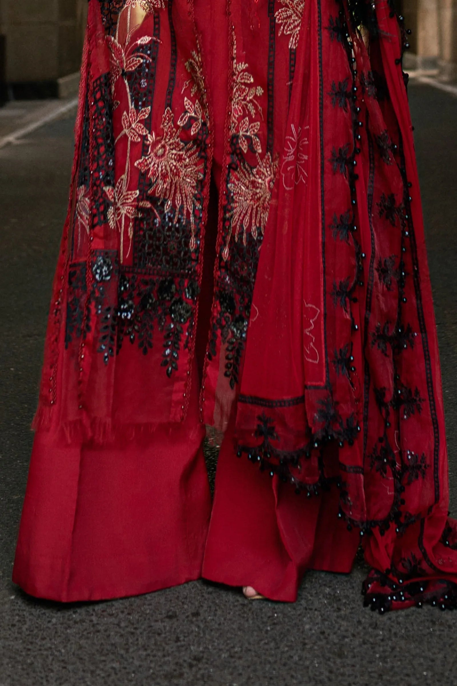Maria B 3 Piece Embroidered Organza Suit - Aqsa Fabrics