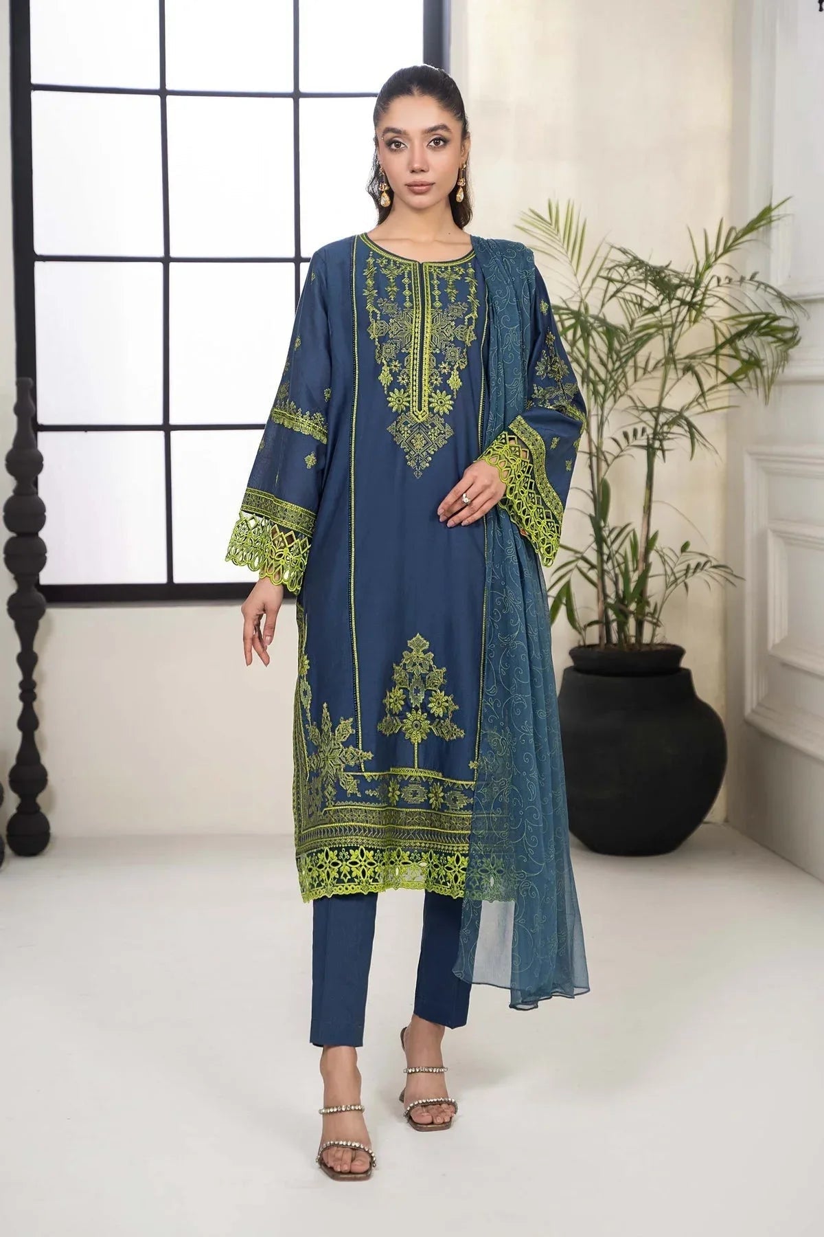 Maria B | Casual Pret 2024 | DW-EF24-103 - Aqsa Fabrics