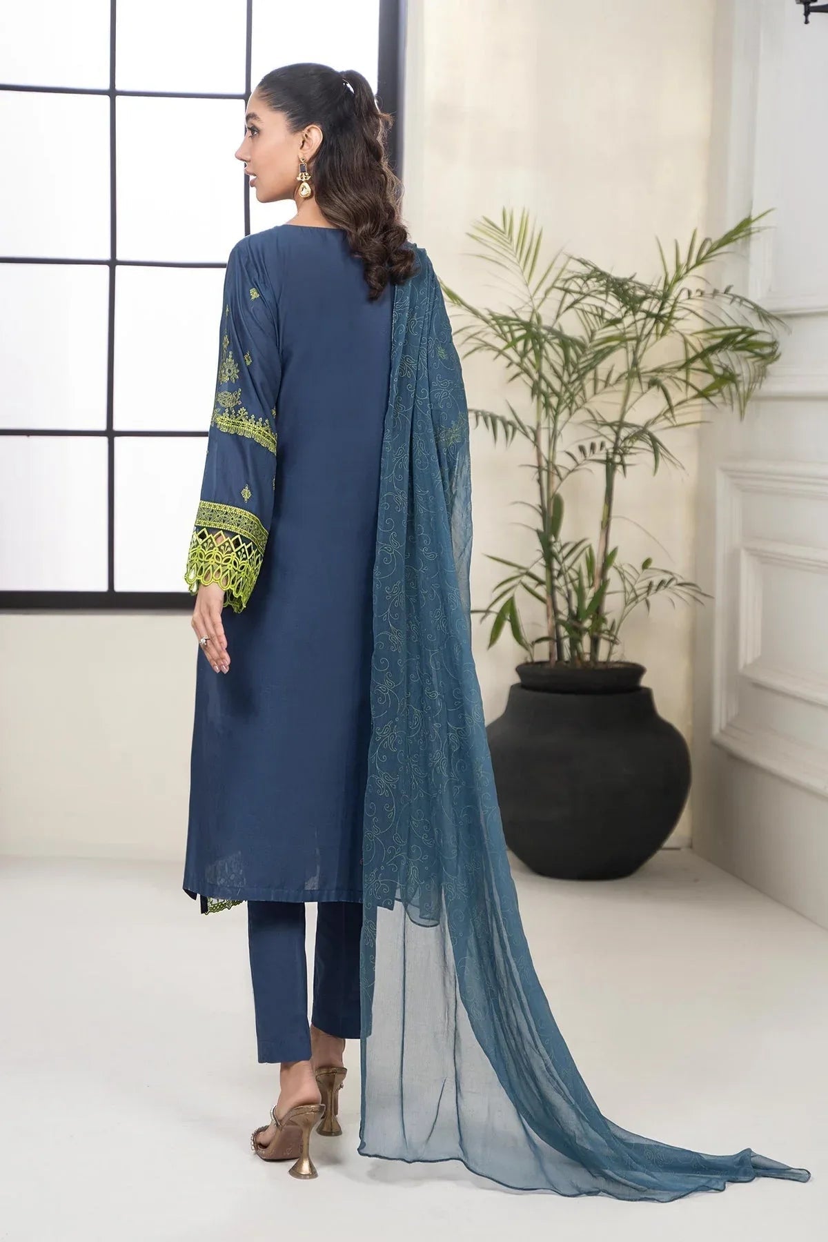 Maria B | Casual Pret 2024 | DW-EF24-103 - Aqsa Fabrics