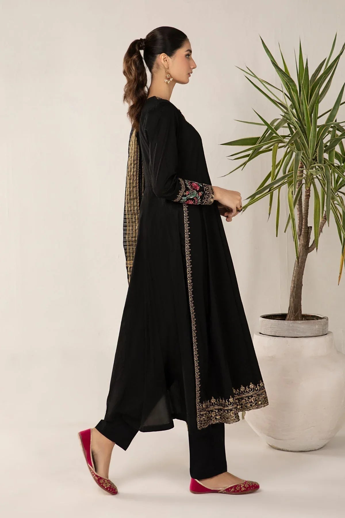 Maria B | Casual Pret 2024 | DW-EF24-115 - Aqsa Fabrics