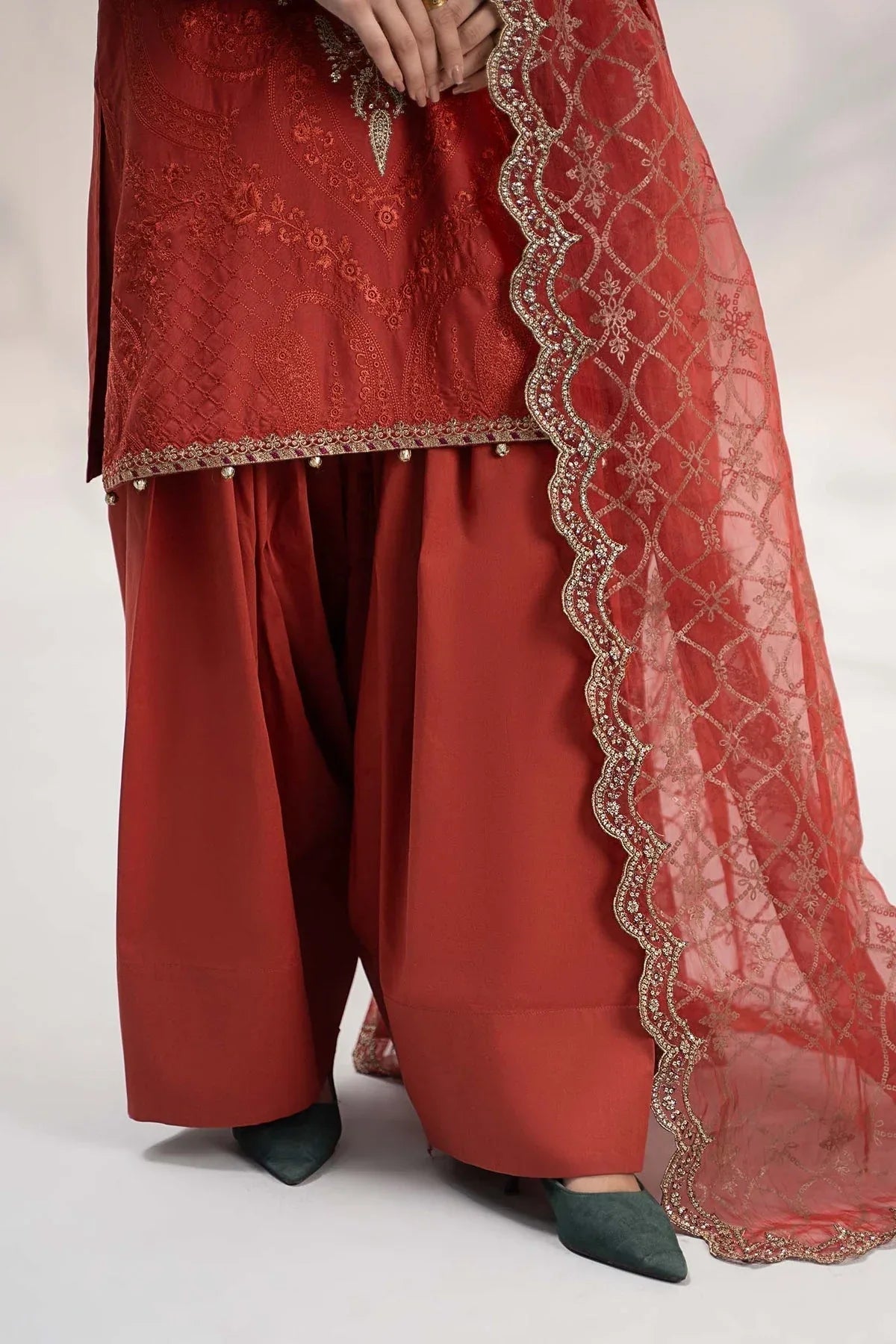 Maria B | Casual Pret 2024 | DW-W24-106 - Aqsa Fabrics